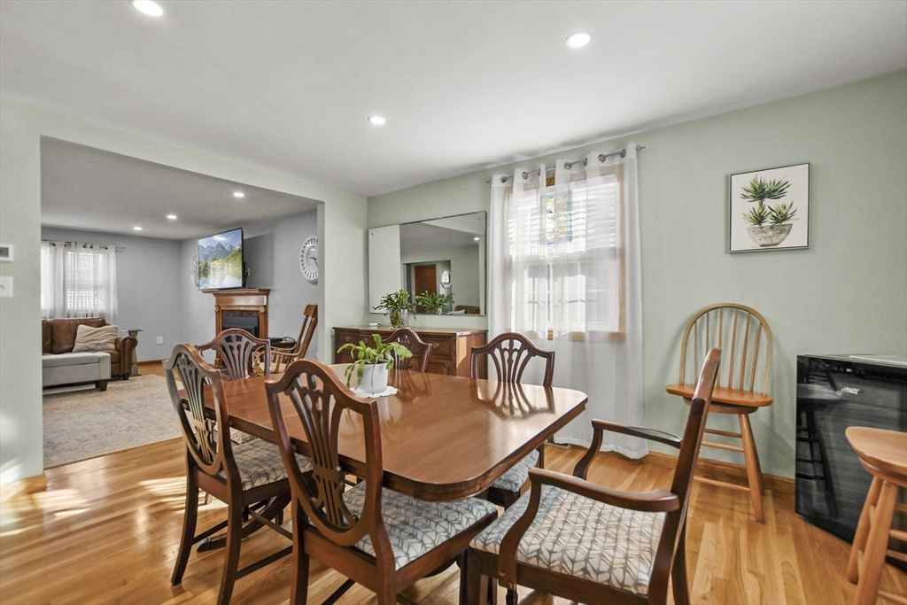 254 Weston St