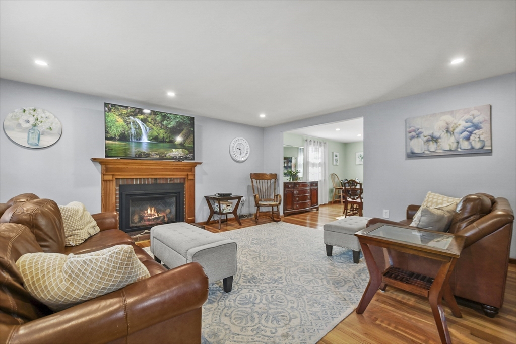 254 Weston St