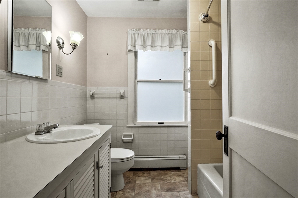 14 Lyman Terrace