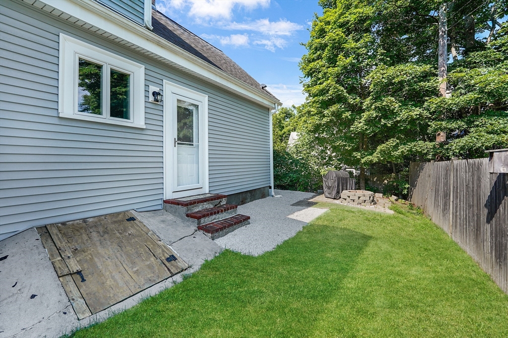 5 Waban St
