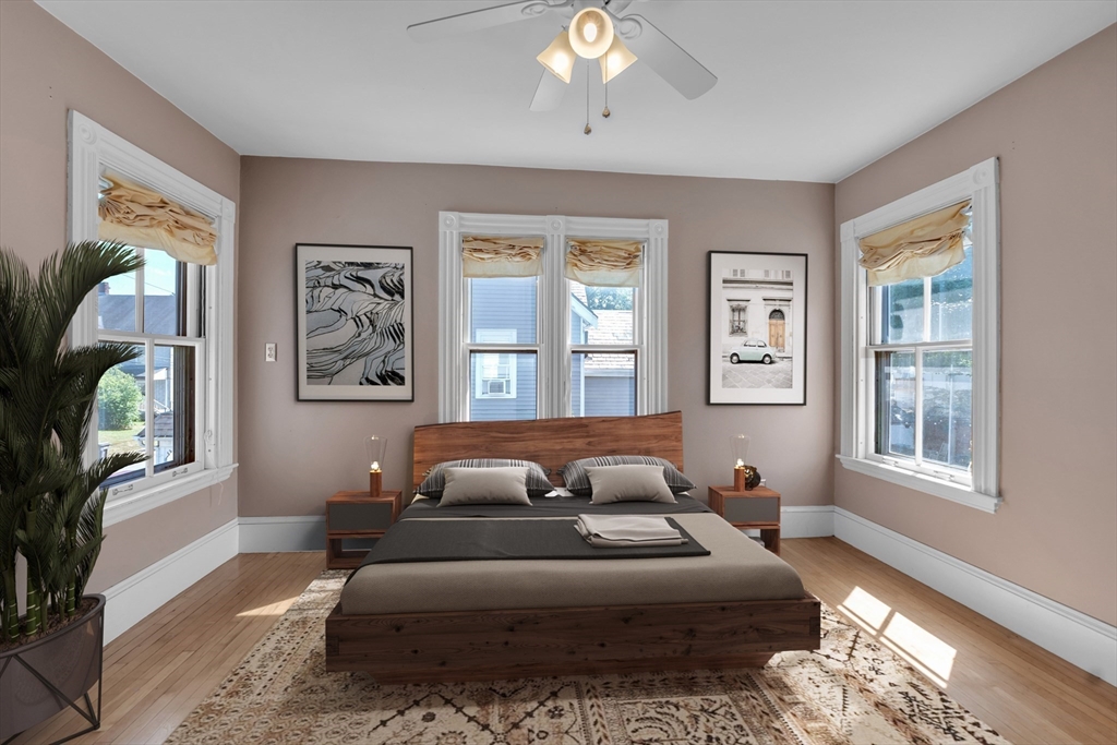 11 Gilbert St