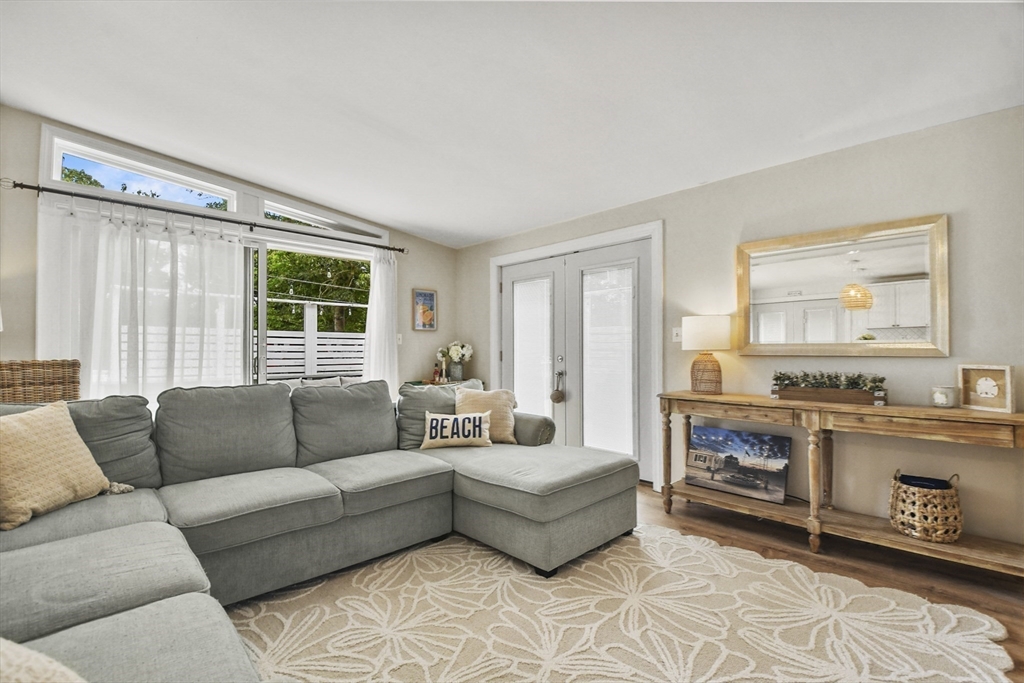 54 Hillside Ave