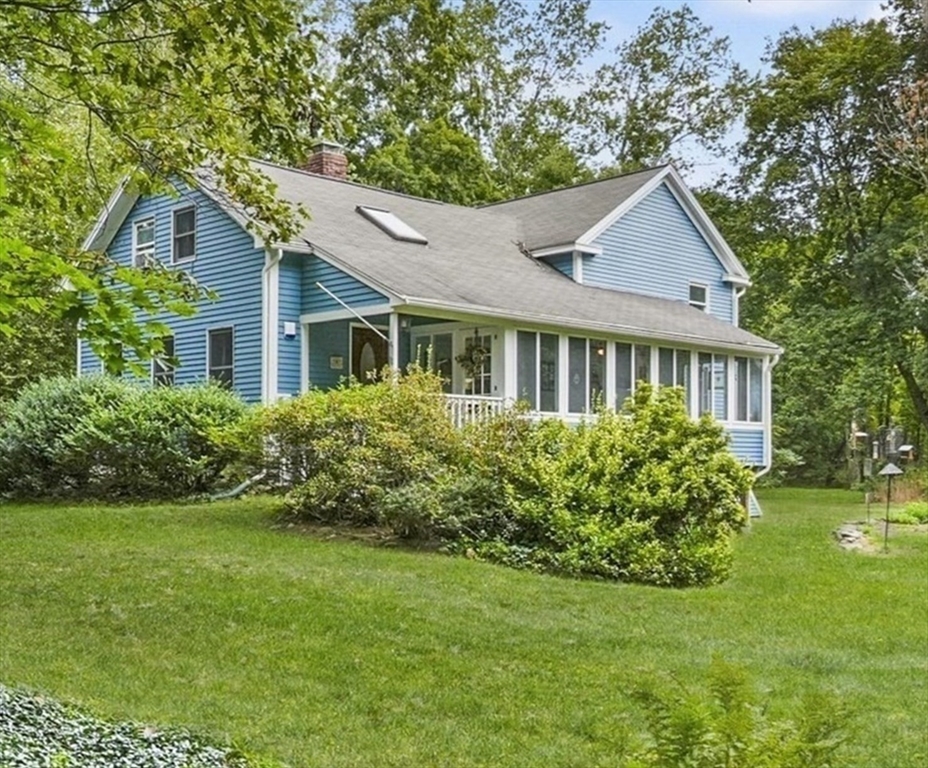 11 Chestnut St