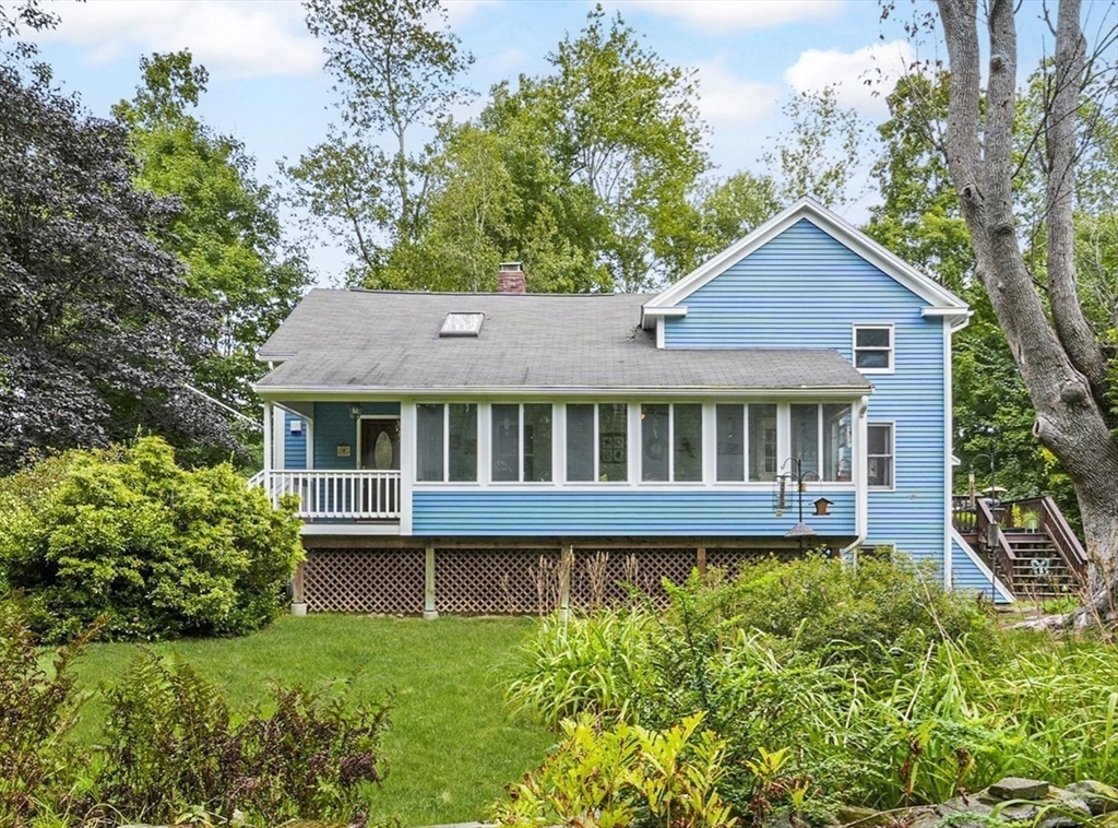 11 Chestnut St