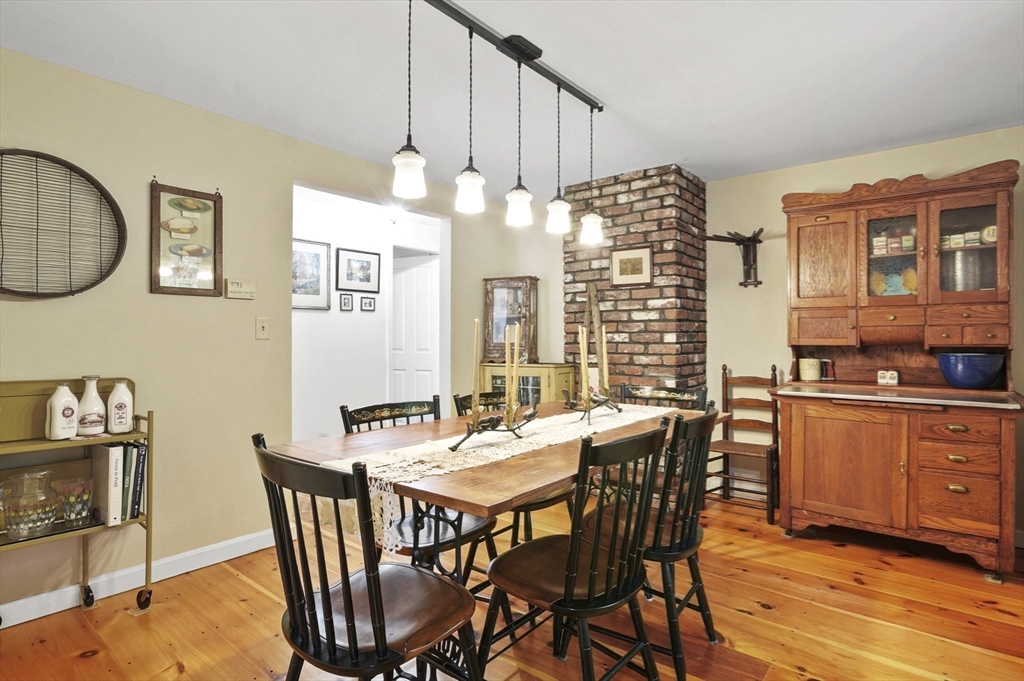 11 Chestnut St