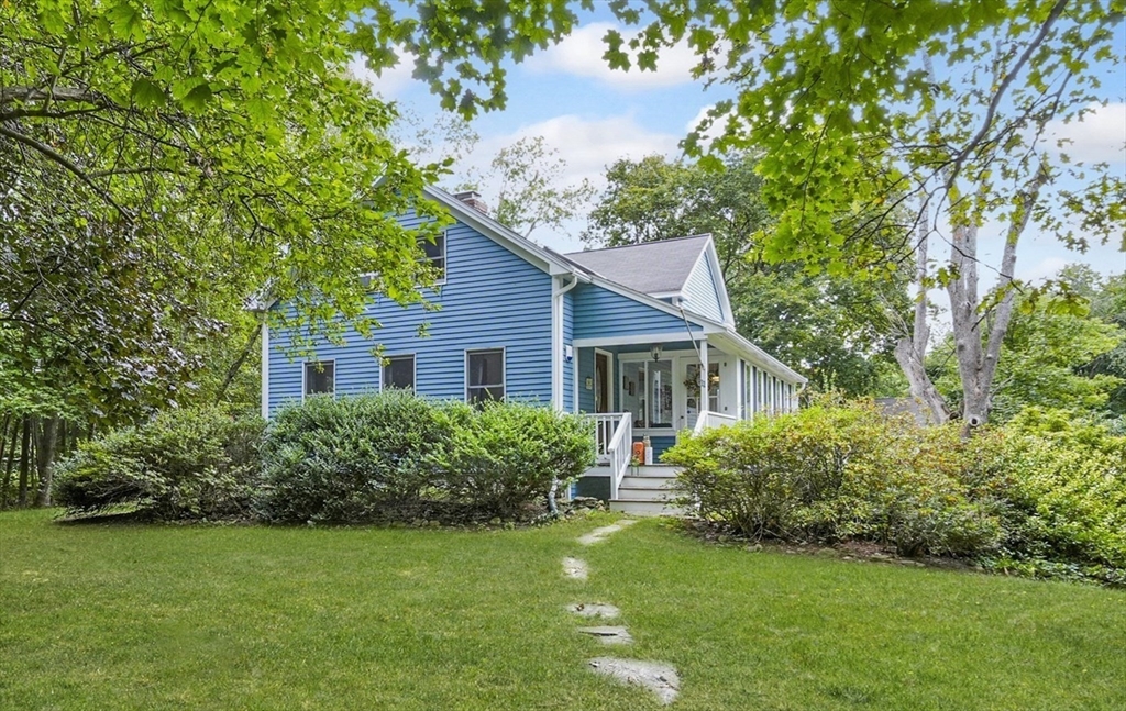 11 Chestnut St