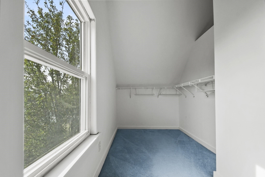 32 Bacon St