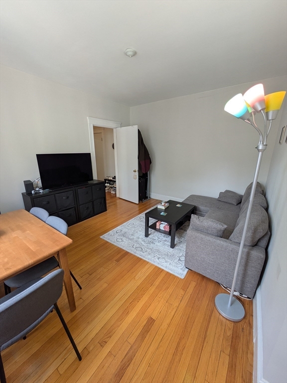 370 Chestnut Hill Ave # 34