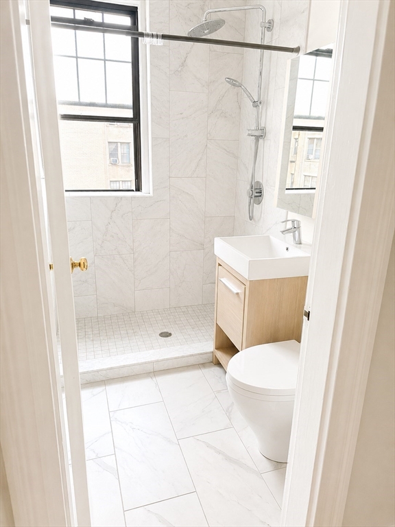 370 Chestnut Hill Ave # 34