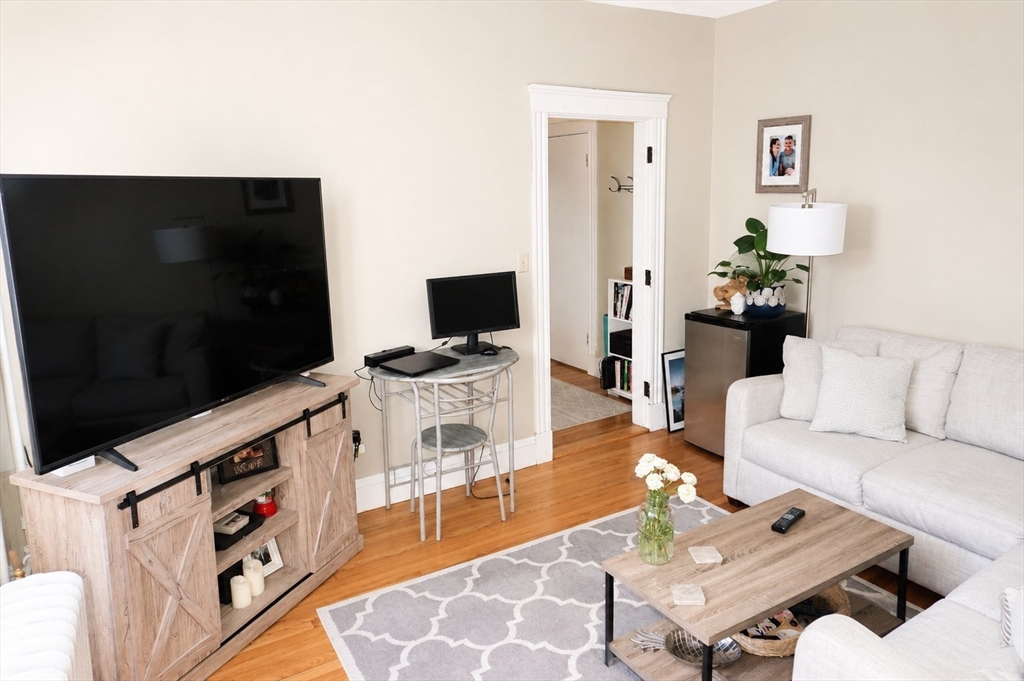 370 Chestnut Hill Ave # 34