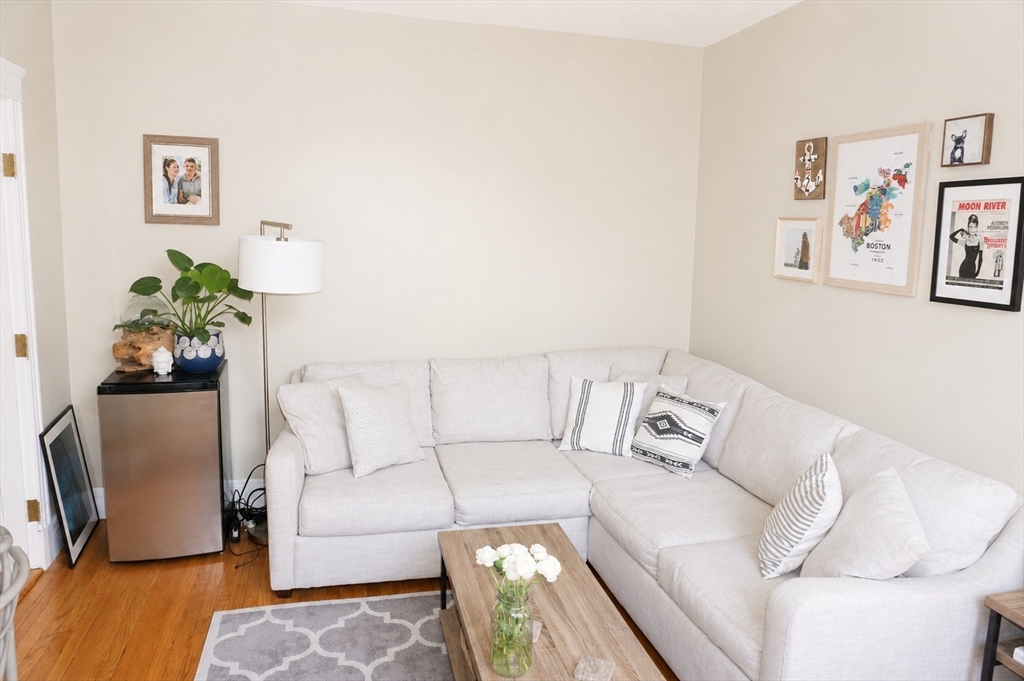 370 Chestnut Hill Ave # 34