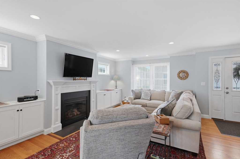 46 School Avenue # 1