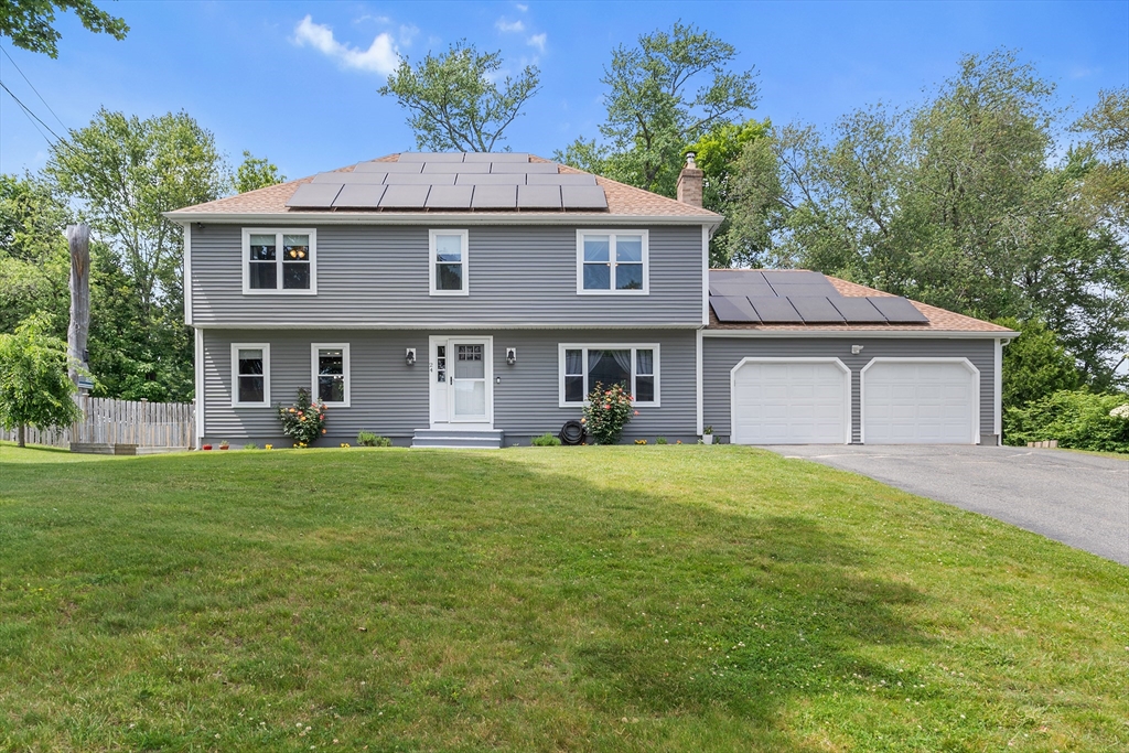 24 Lantern Ln