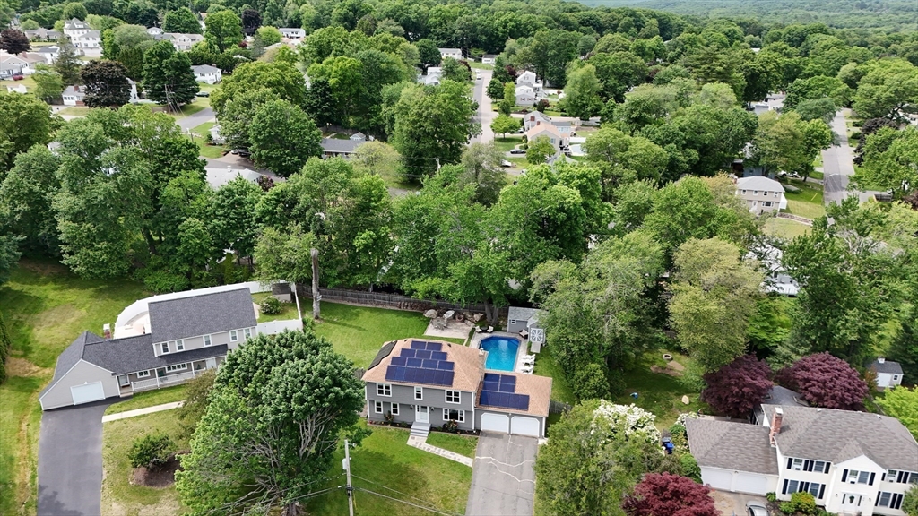 24 Lantern Ln