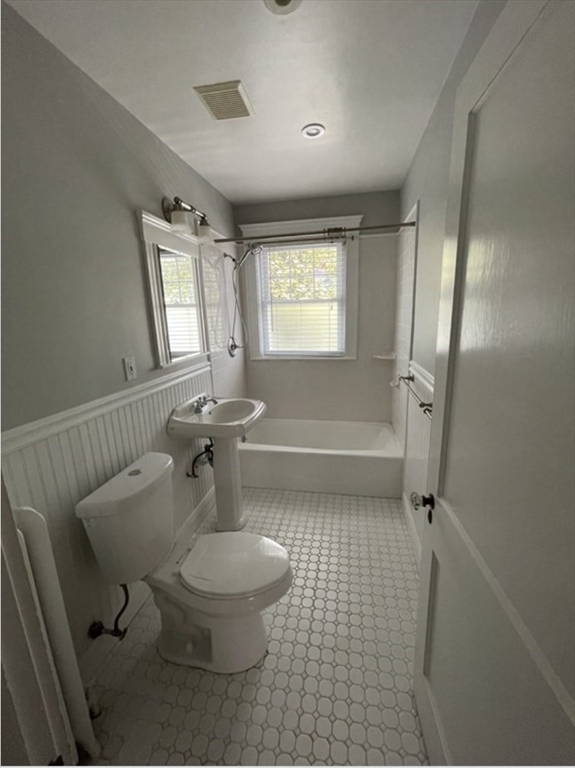 36 Gerald Rd # 2