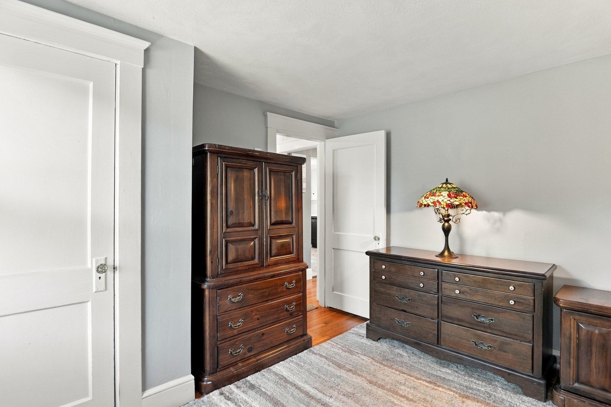 7 Bee Street # B