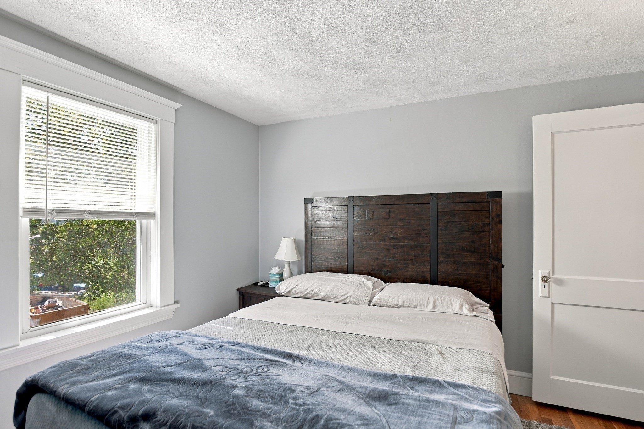 7 Bee Street # B