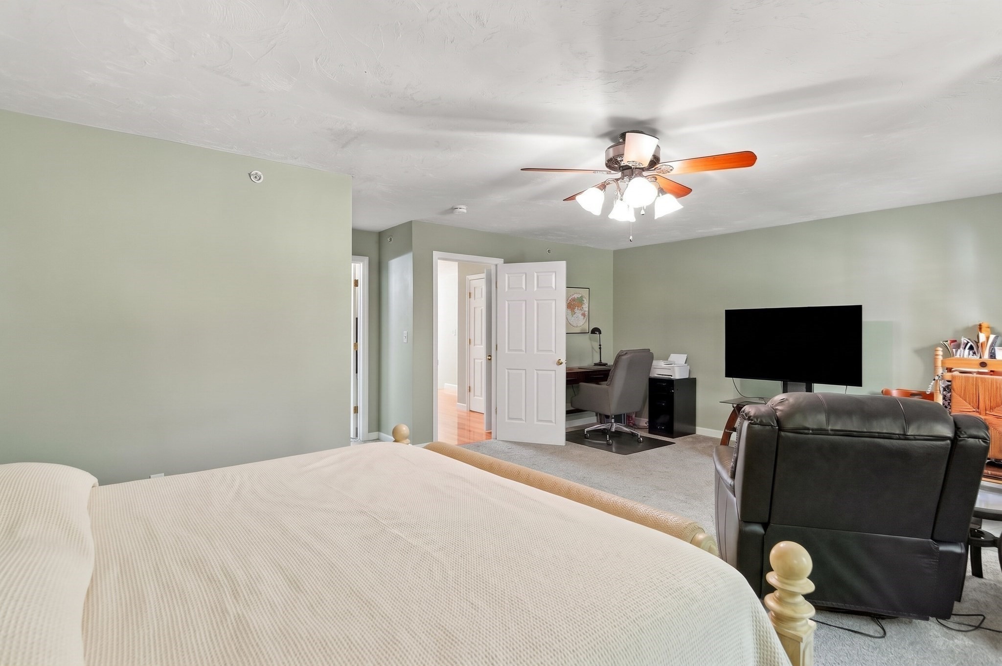 111 Regency Ln # 111