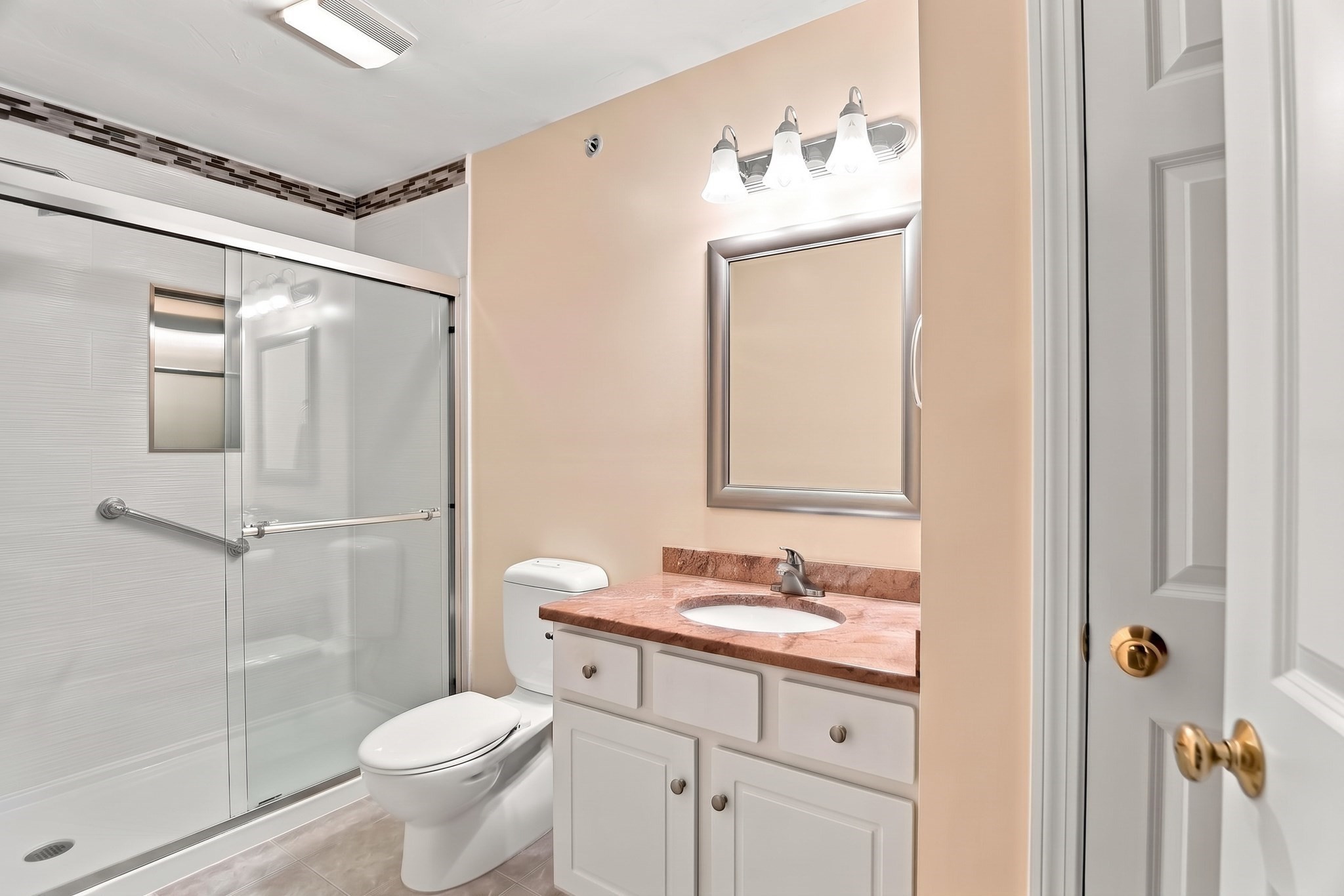 111 Regency Ln # 111