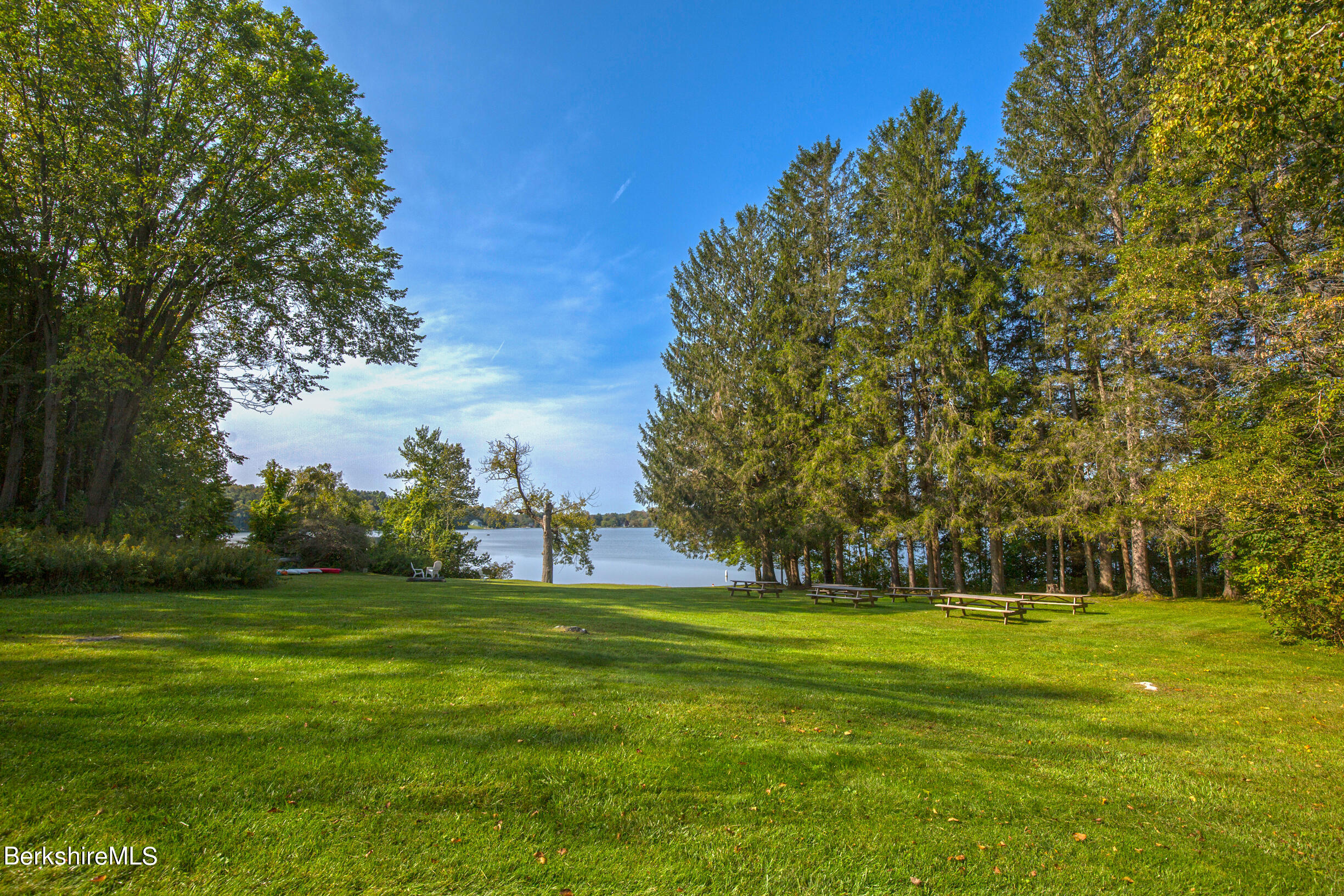 1136 Barker Rd Unit: 15
