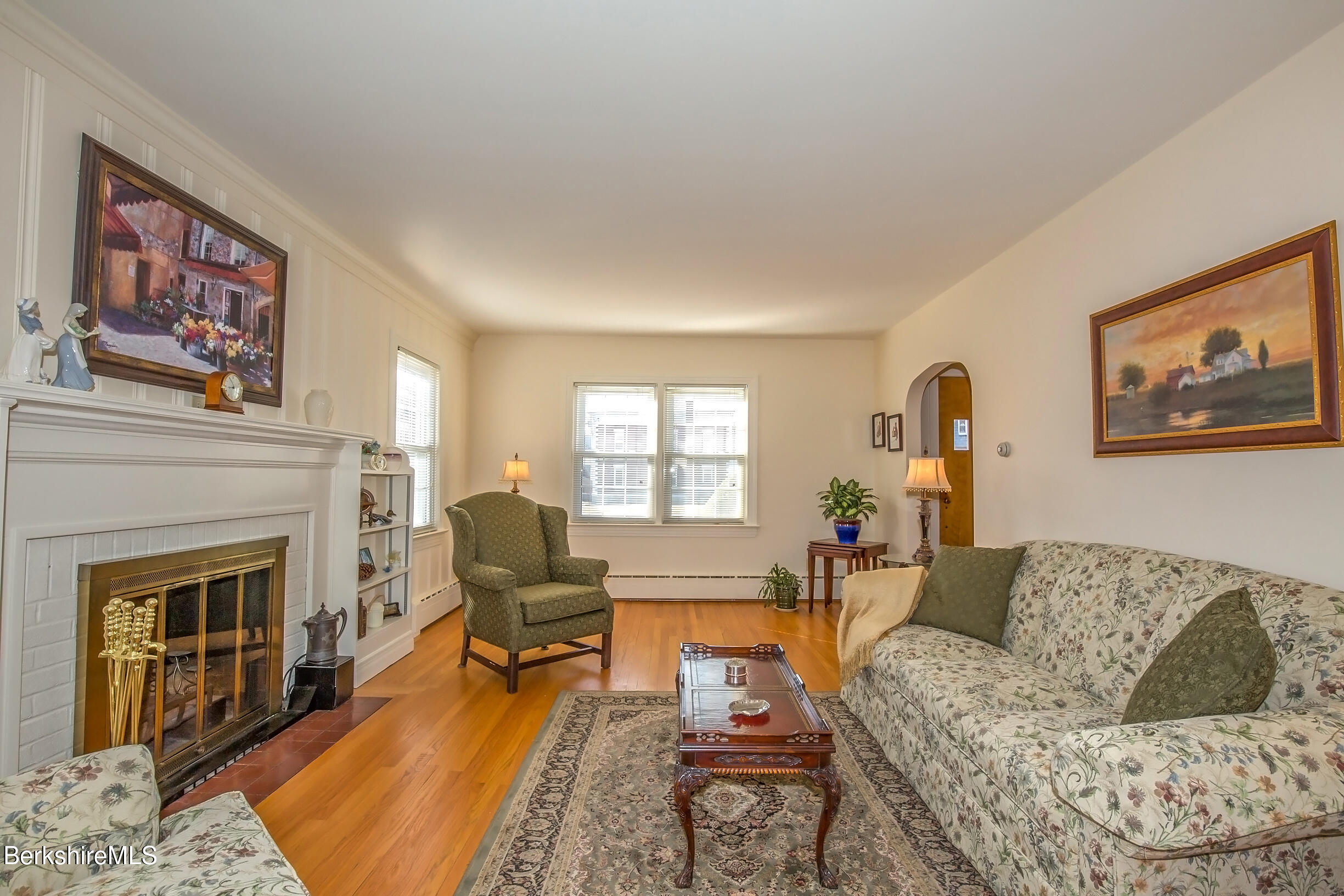 6 Margerie St