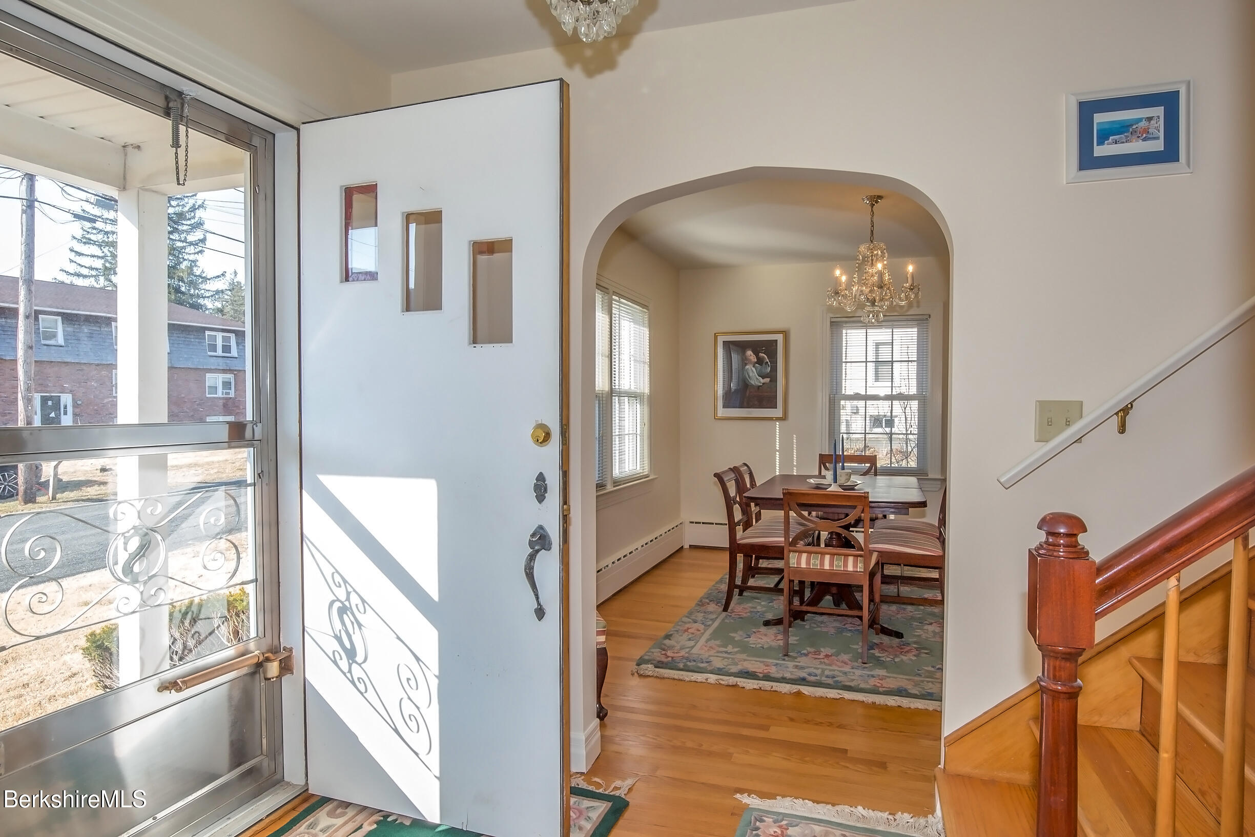 6 Margerie St