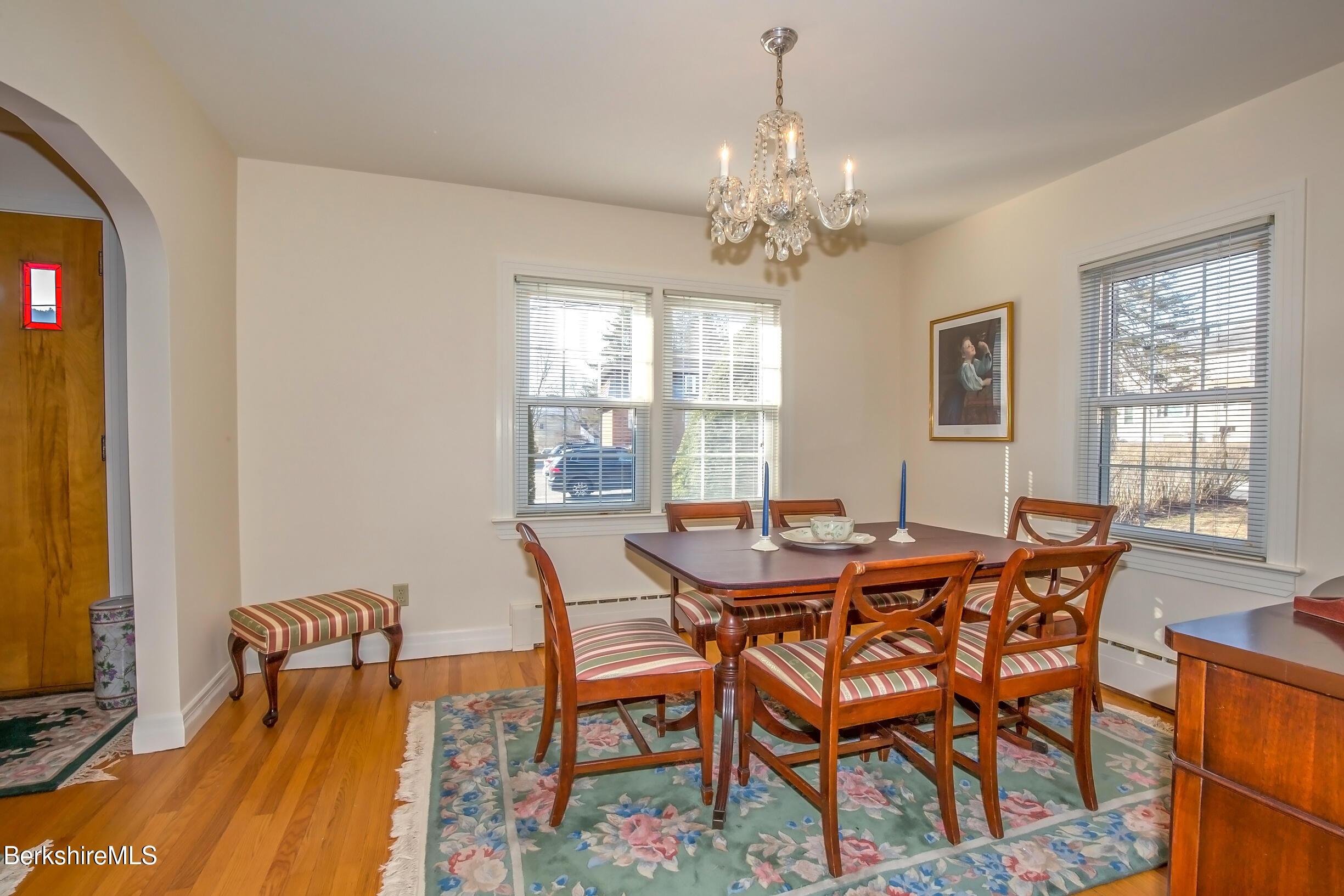 6 Margerie St