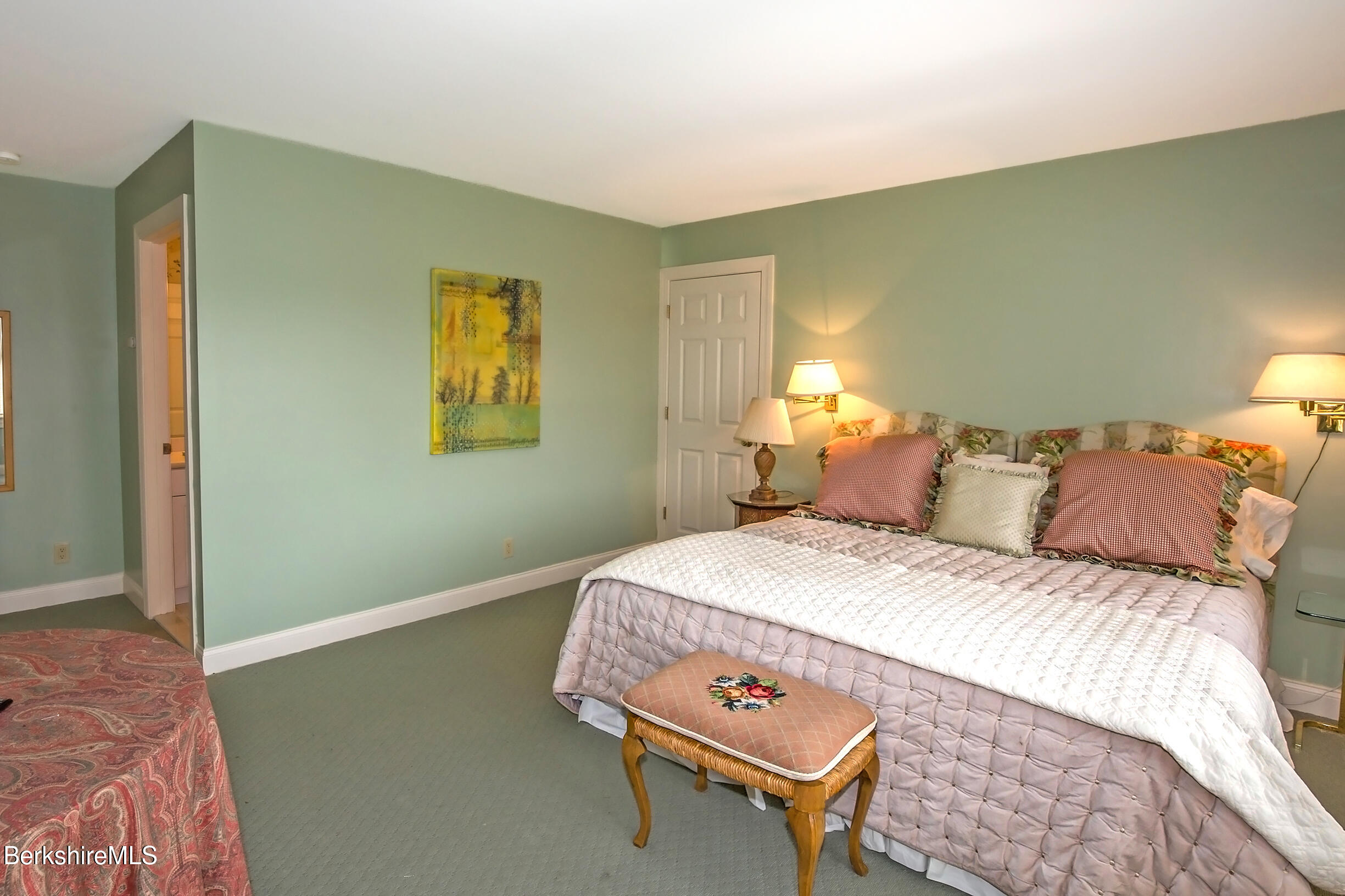 11 Blossom Hill, 11