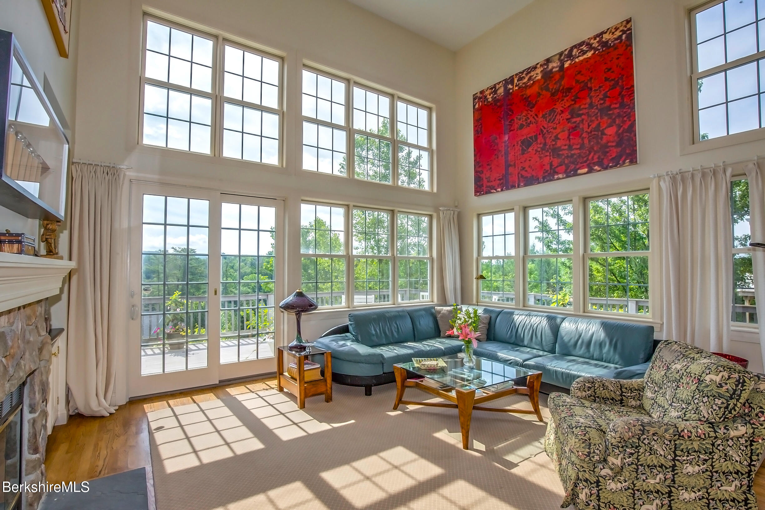 11 Blossom Hill, 11