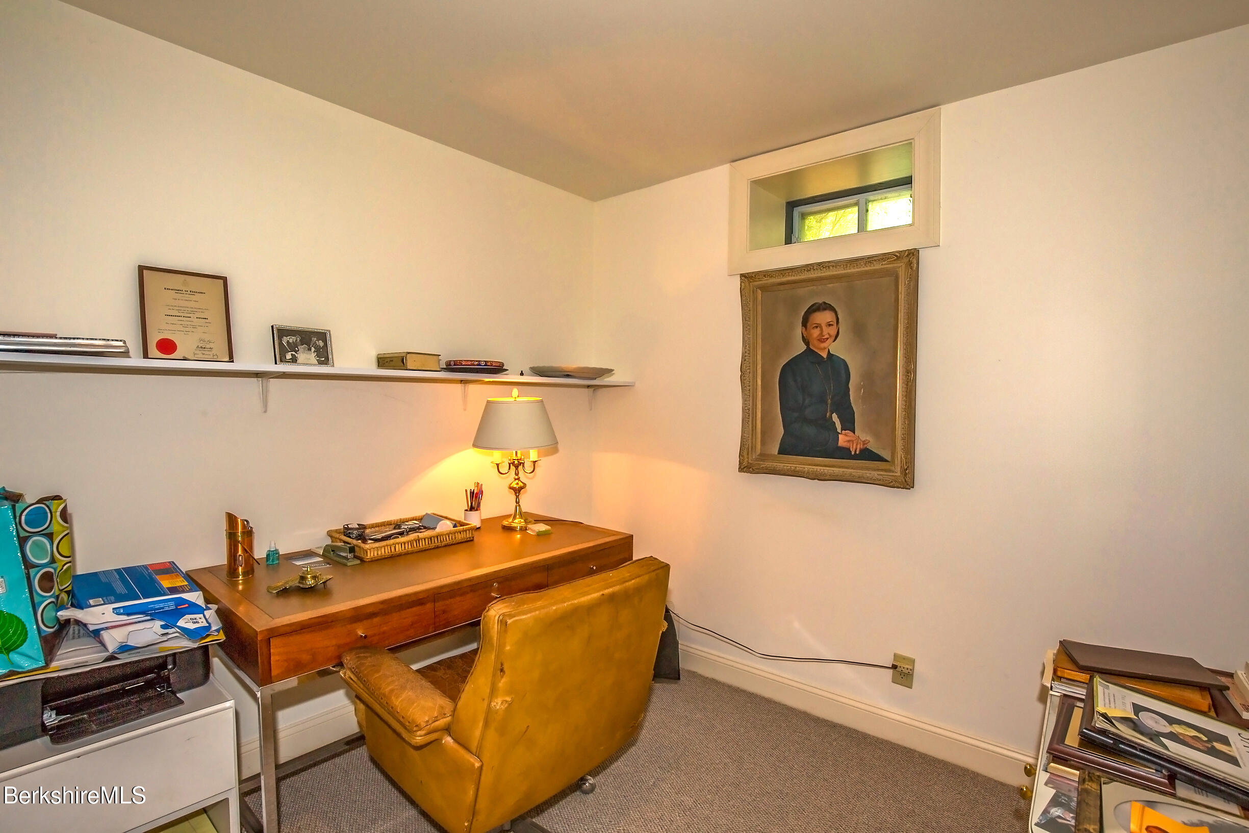 11 Blossom Hill, 11