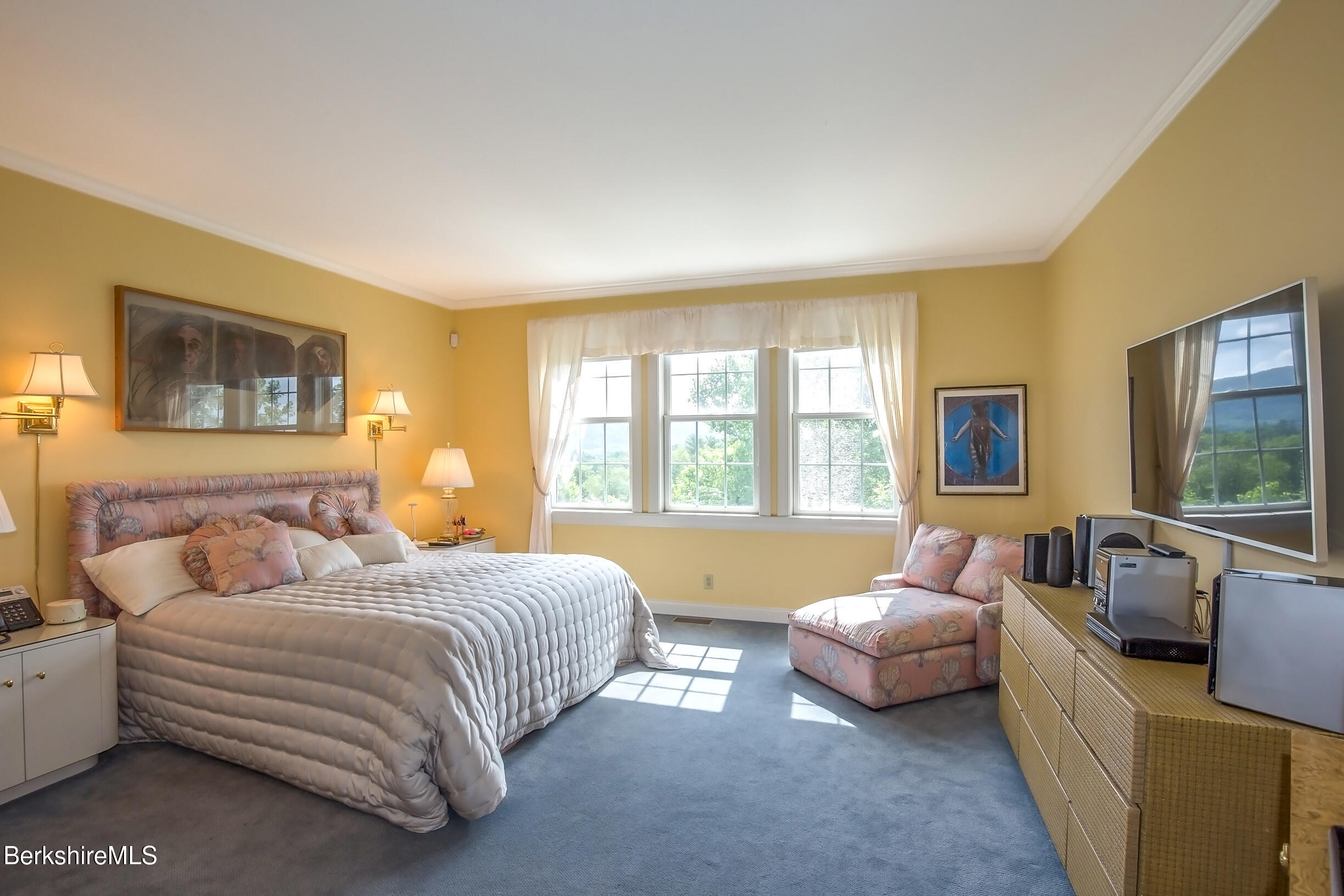 11 Blossom Hill