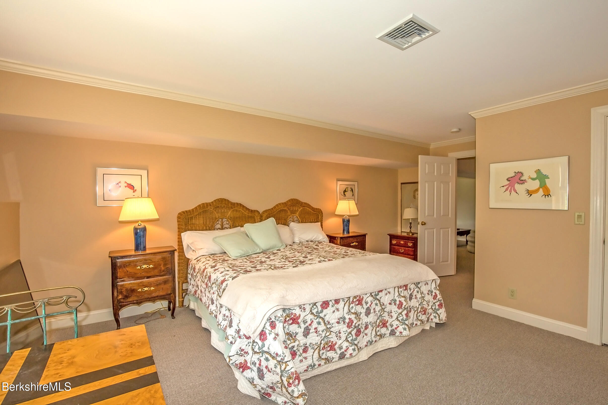 11 Blossom Hill