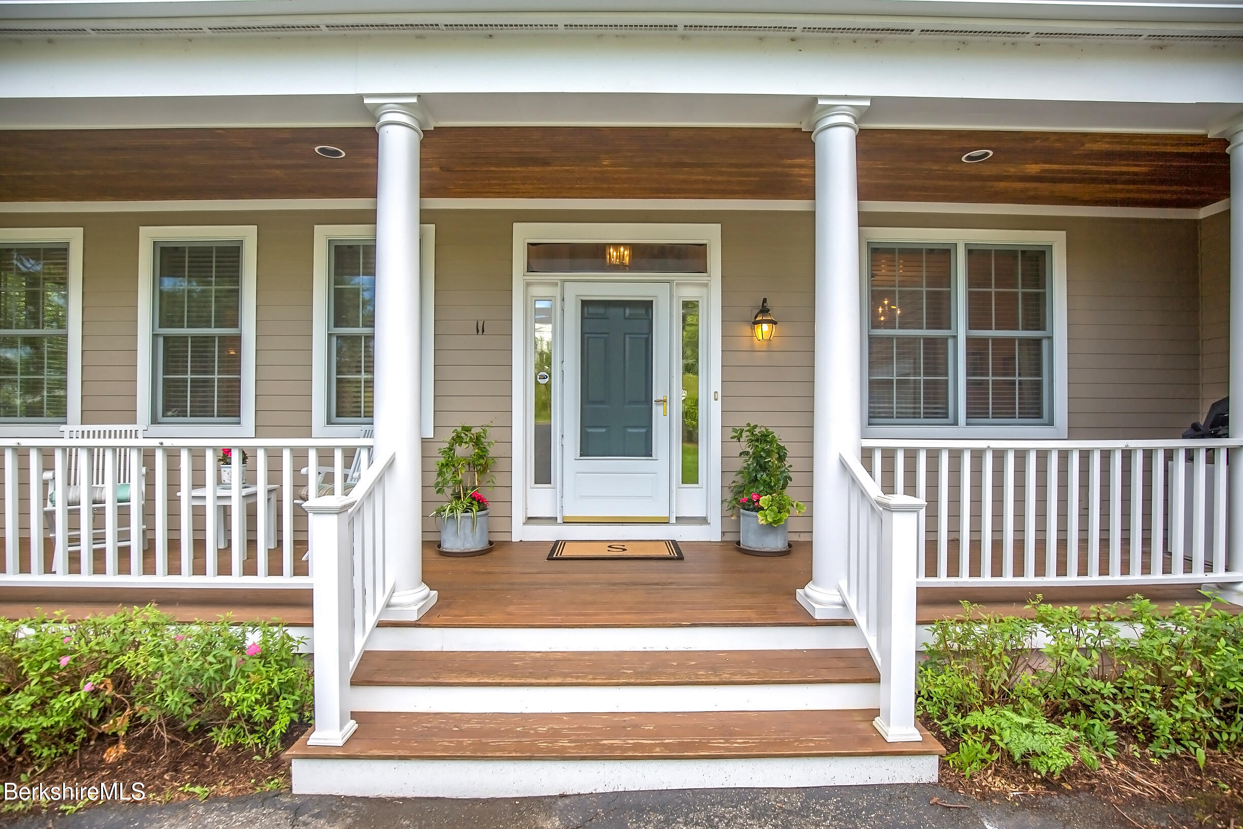 11 Blossom Hill