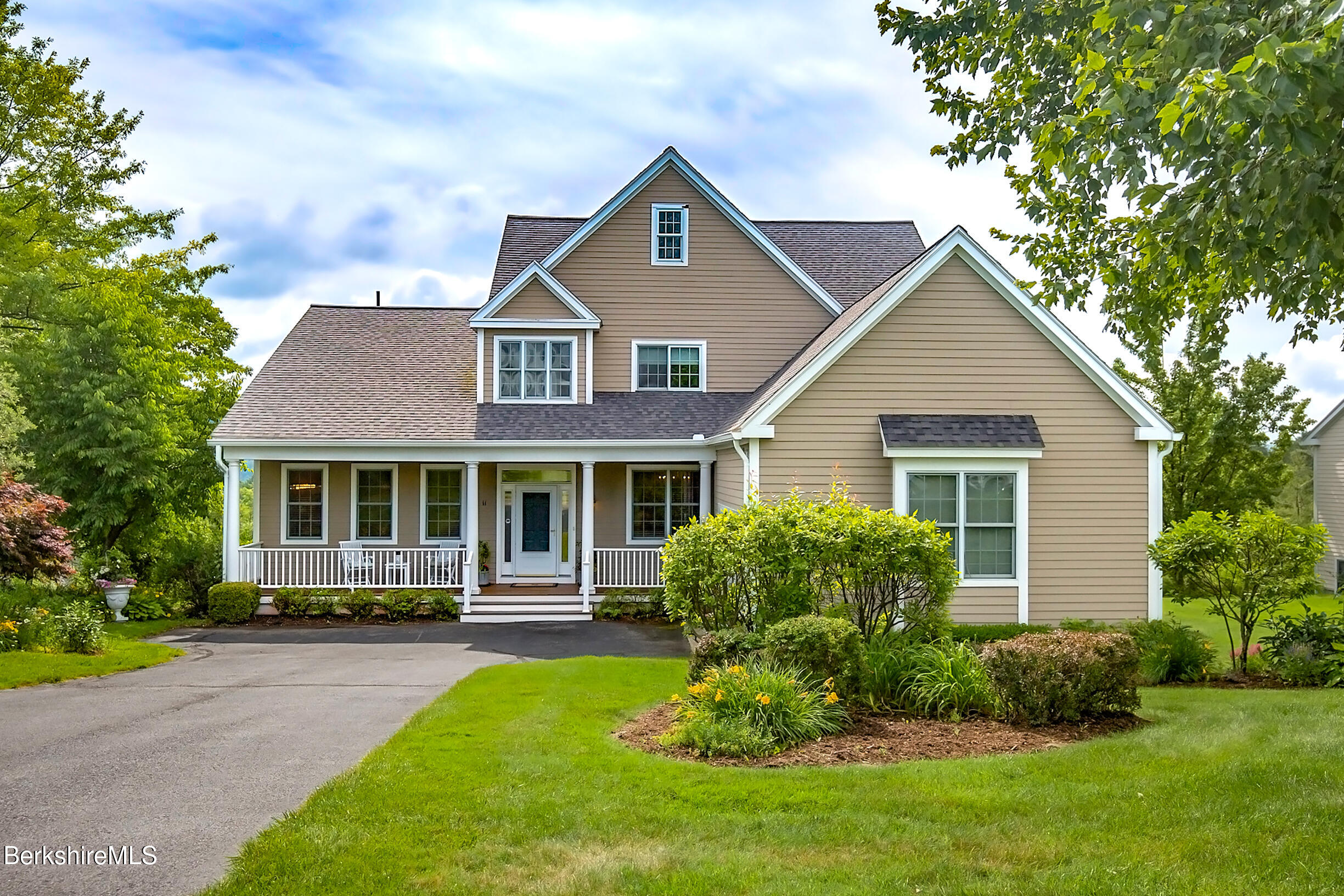 11 Blossom Hill
