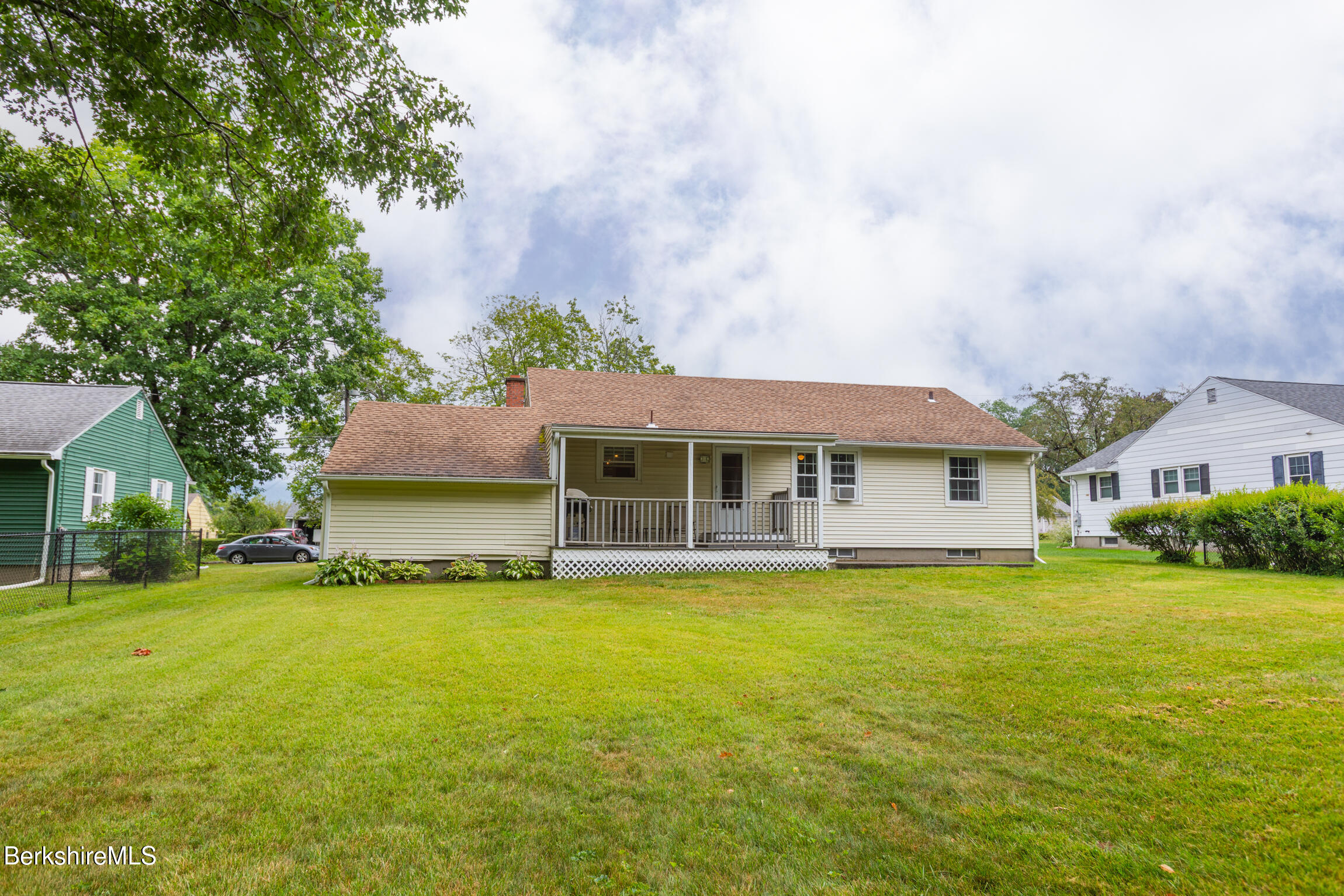 64 Donna Ave