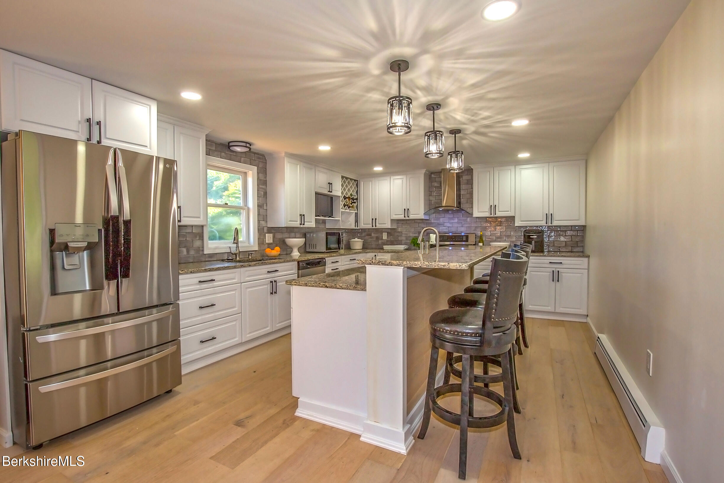 2 Caratina Ave