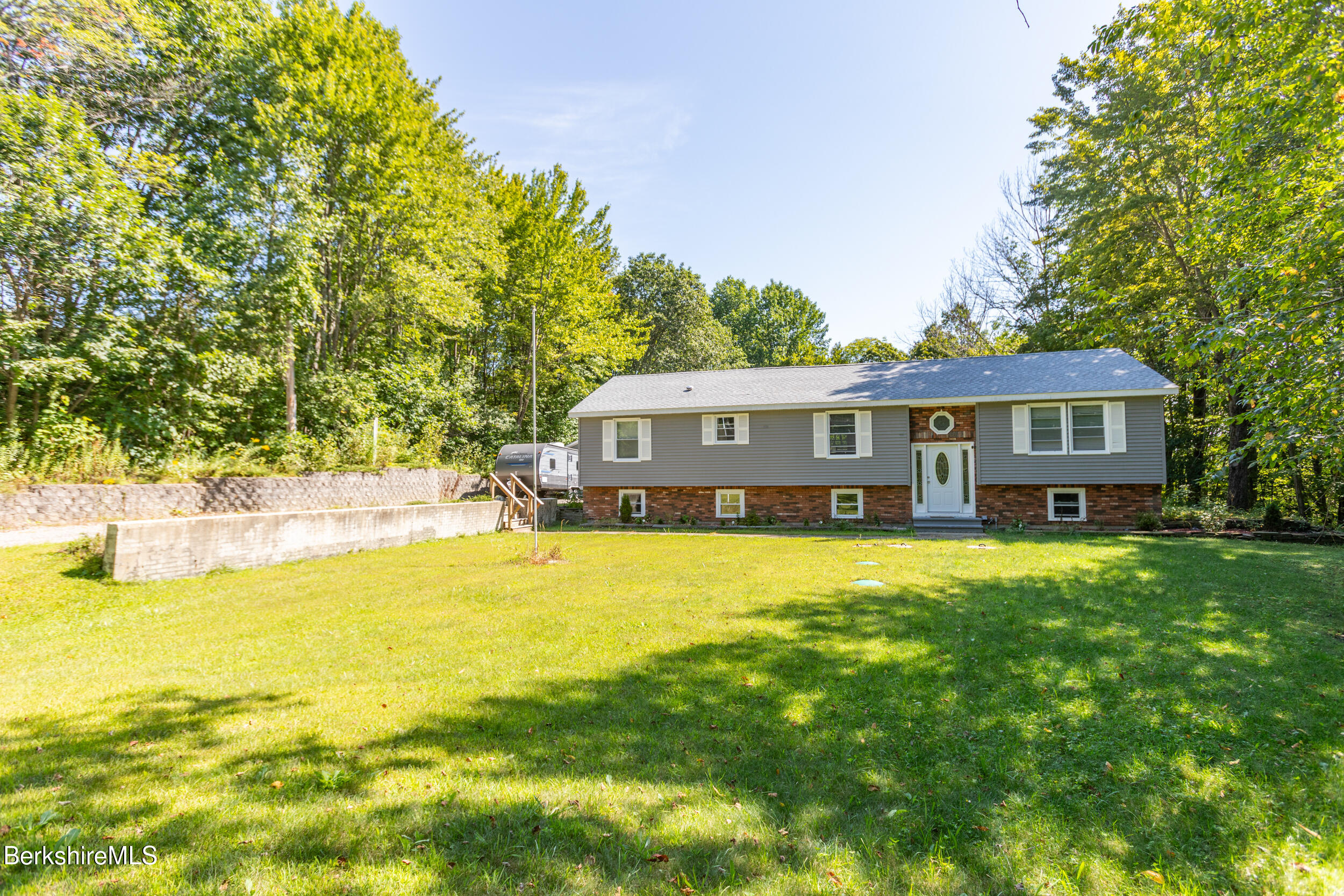 40 Curran Rd