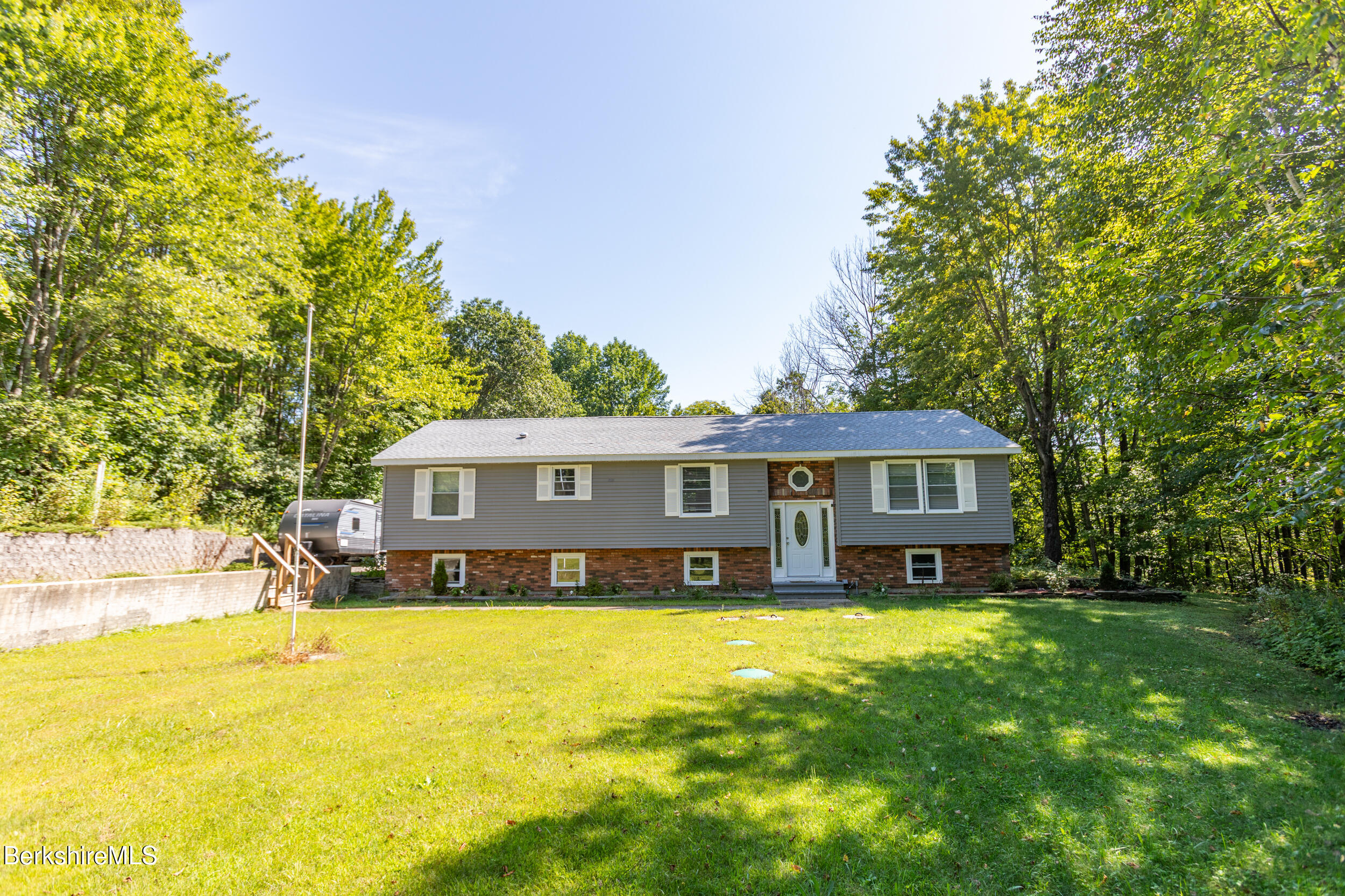 40 Curran Rd