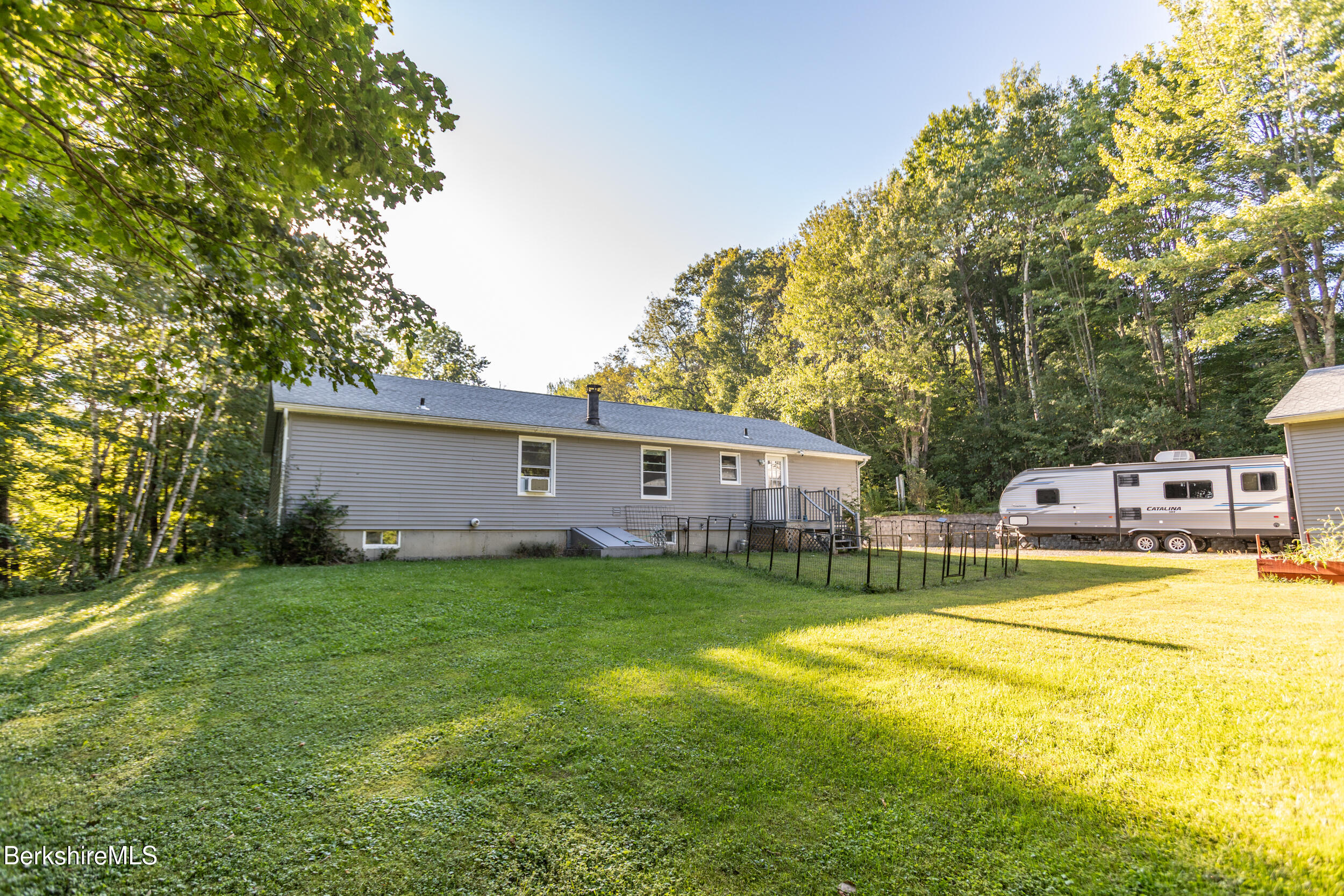 40 Curran Rd