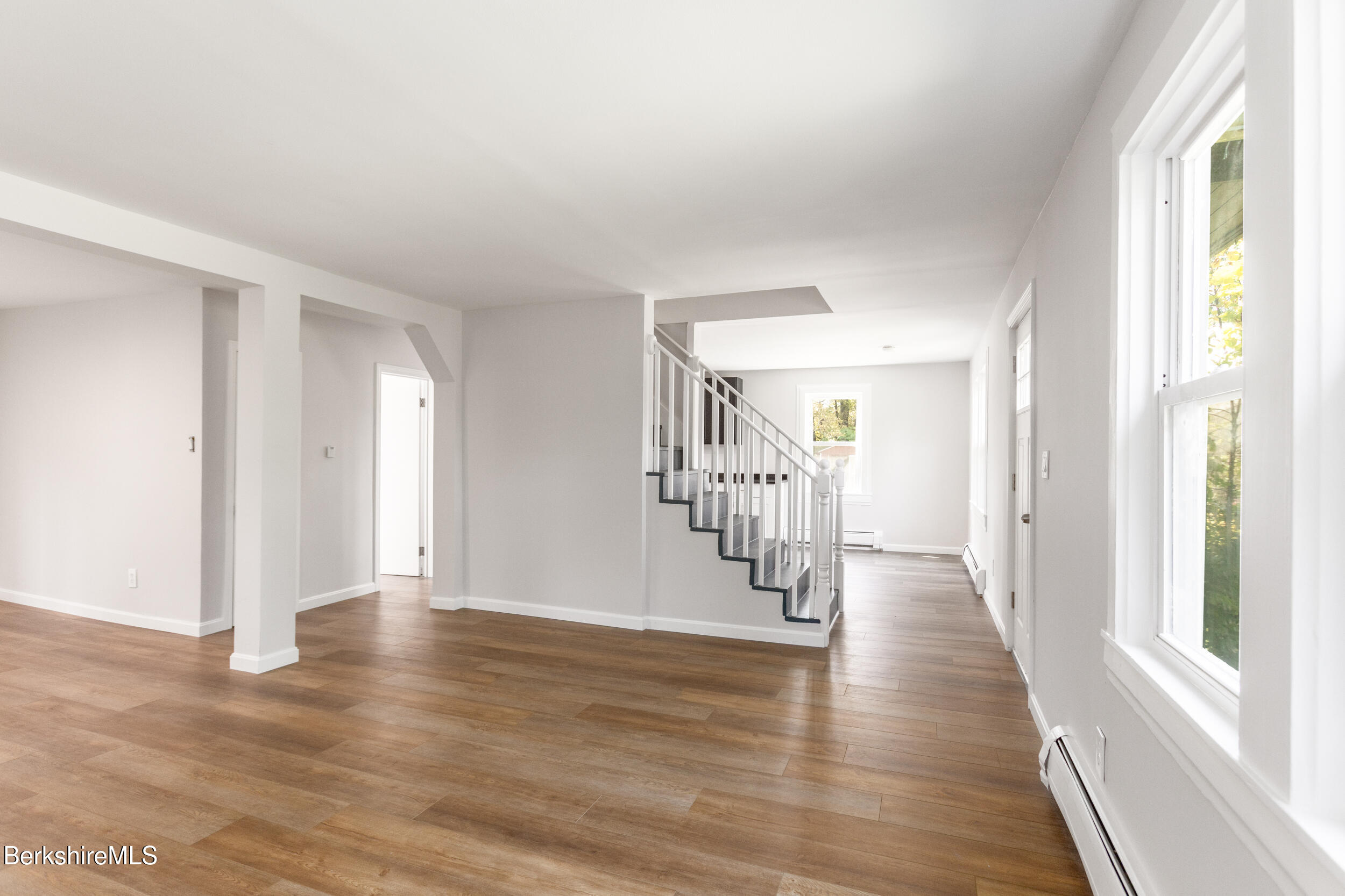 382 Maple St