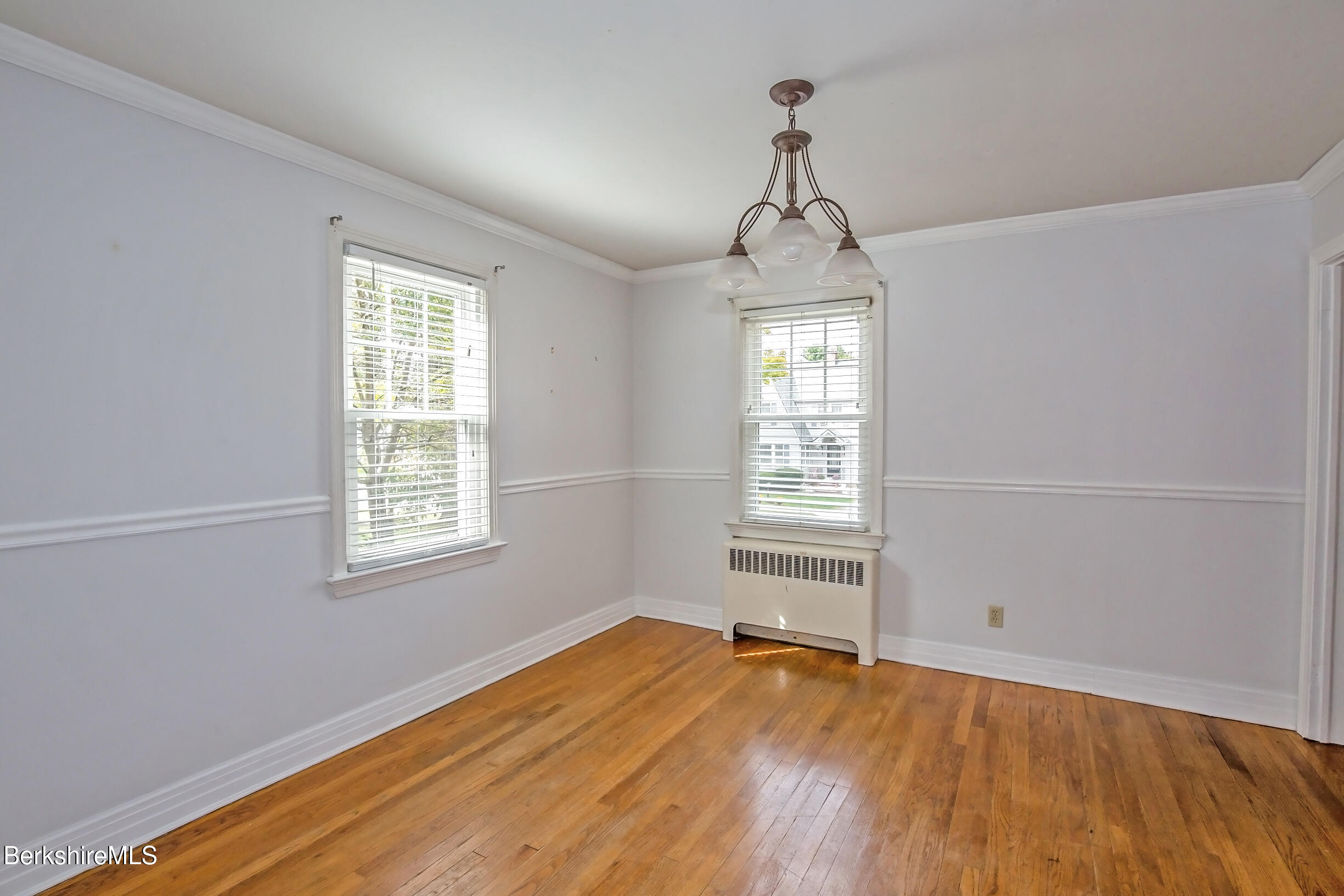 25 Putnam Ave