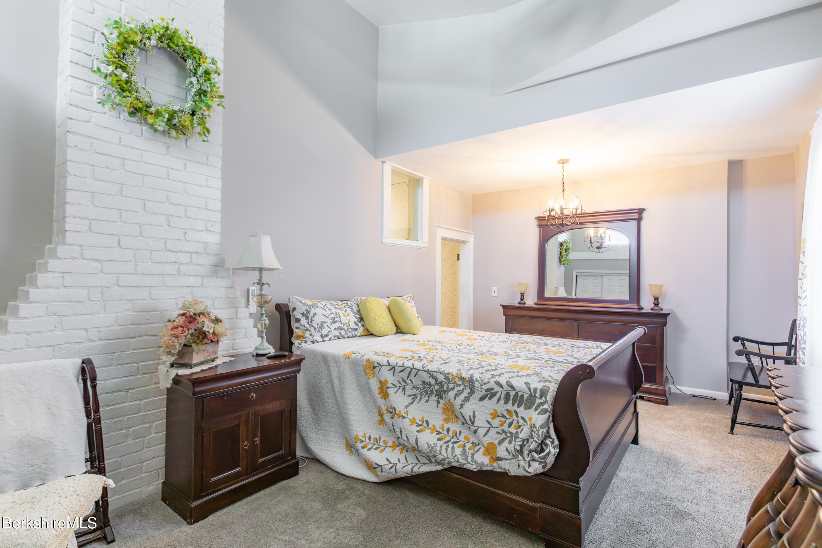 100 Northumberland Rd, Pittsfield