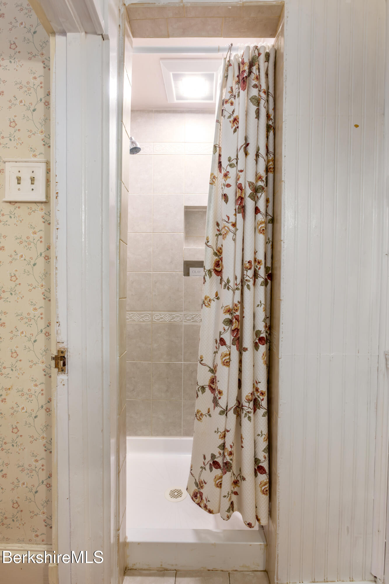 100 Northumberland Rd, Pittsfield