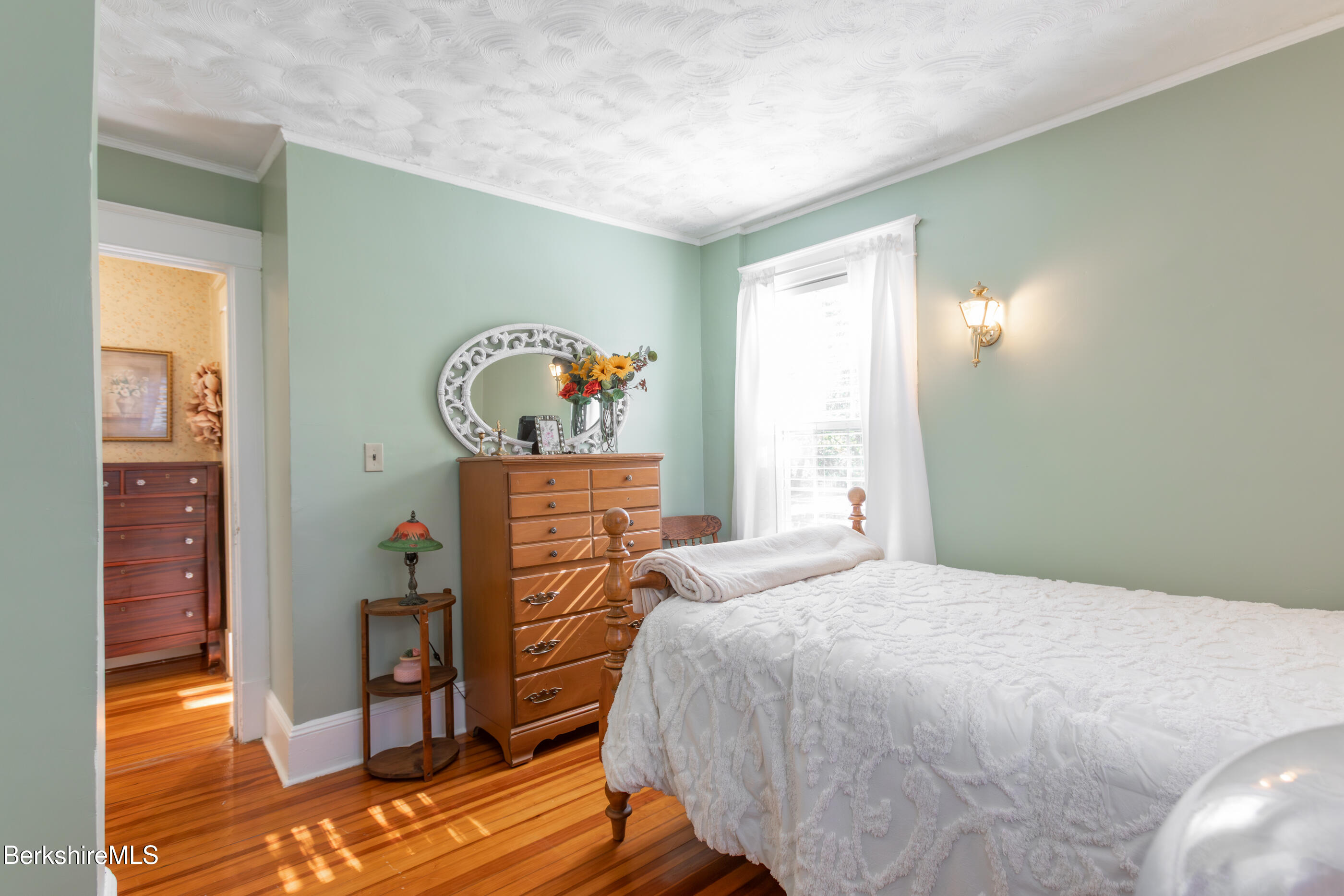 100 Northumberland Rd, Pittsfield