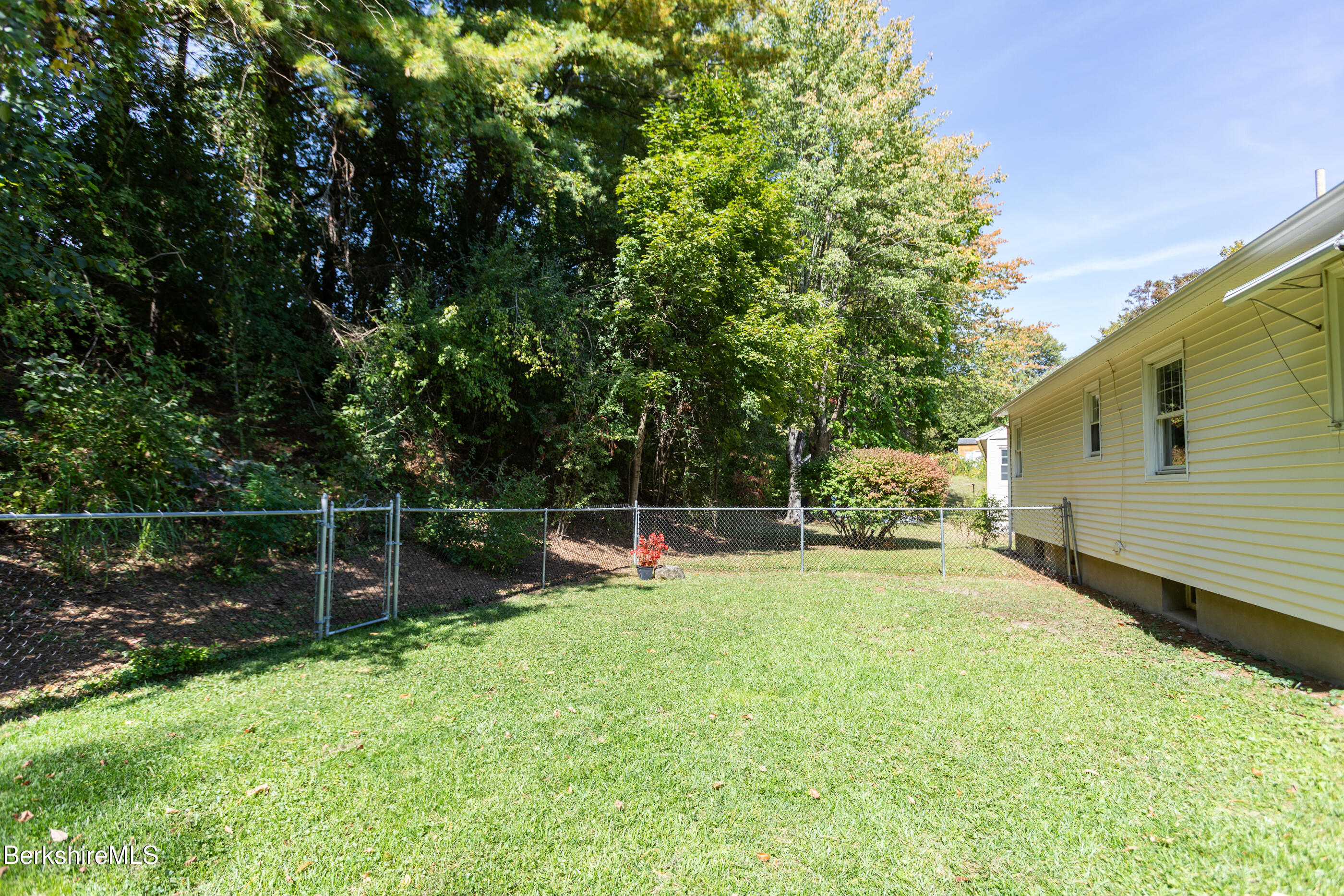 139 Gamwell Ave, Pittsfield