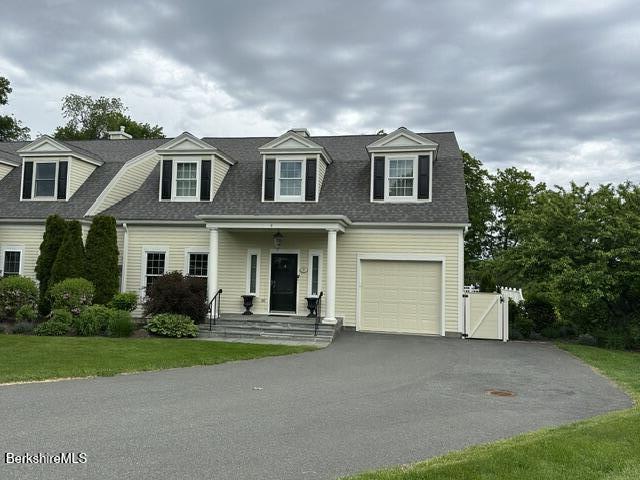 9 October Hill Dr