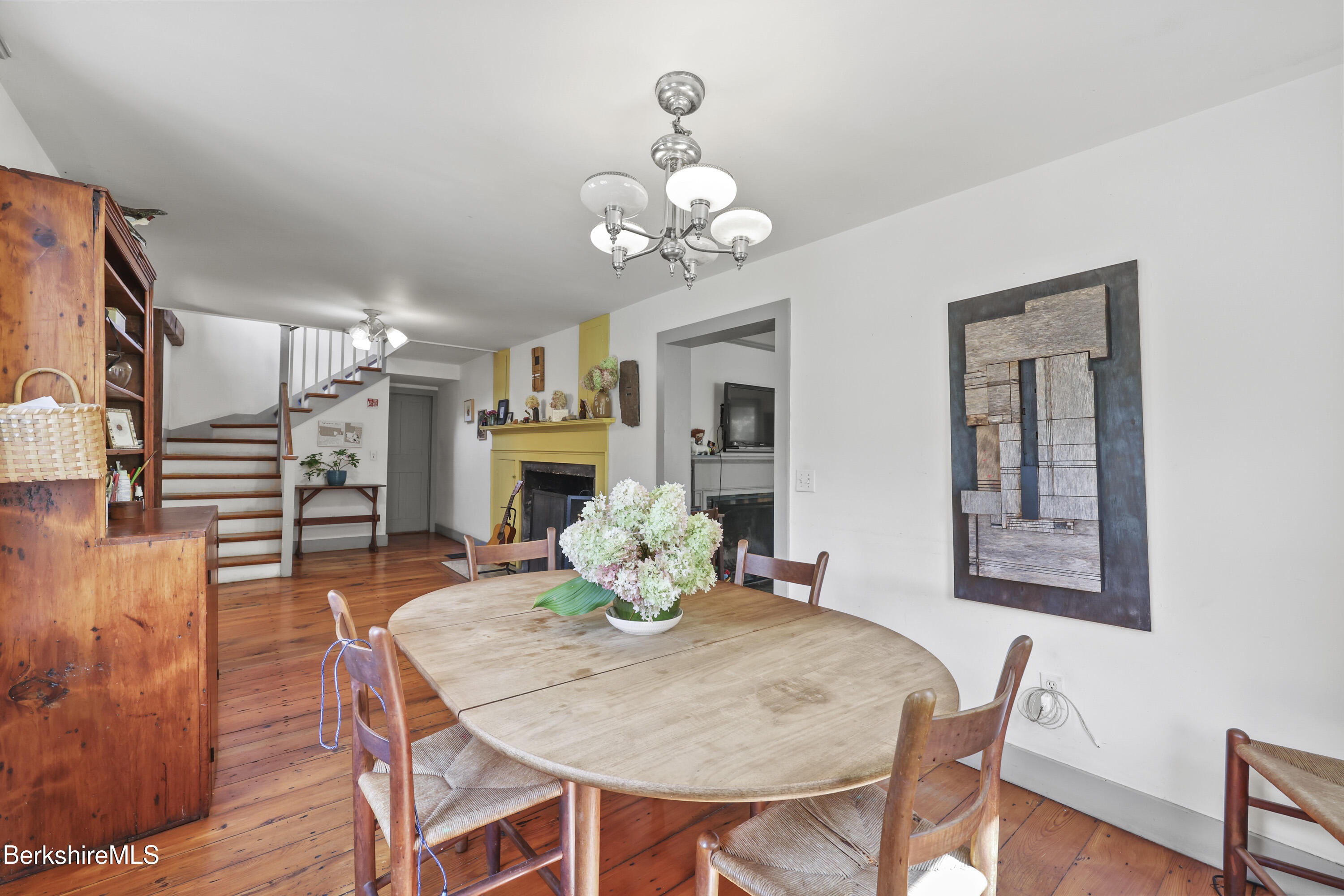 276 Great Barrington Rd