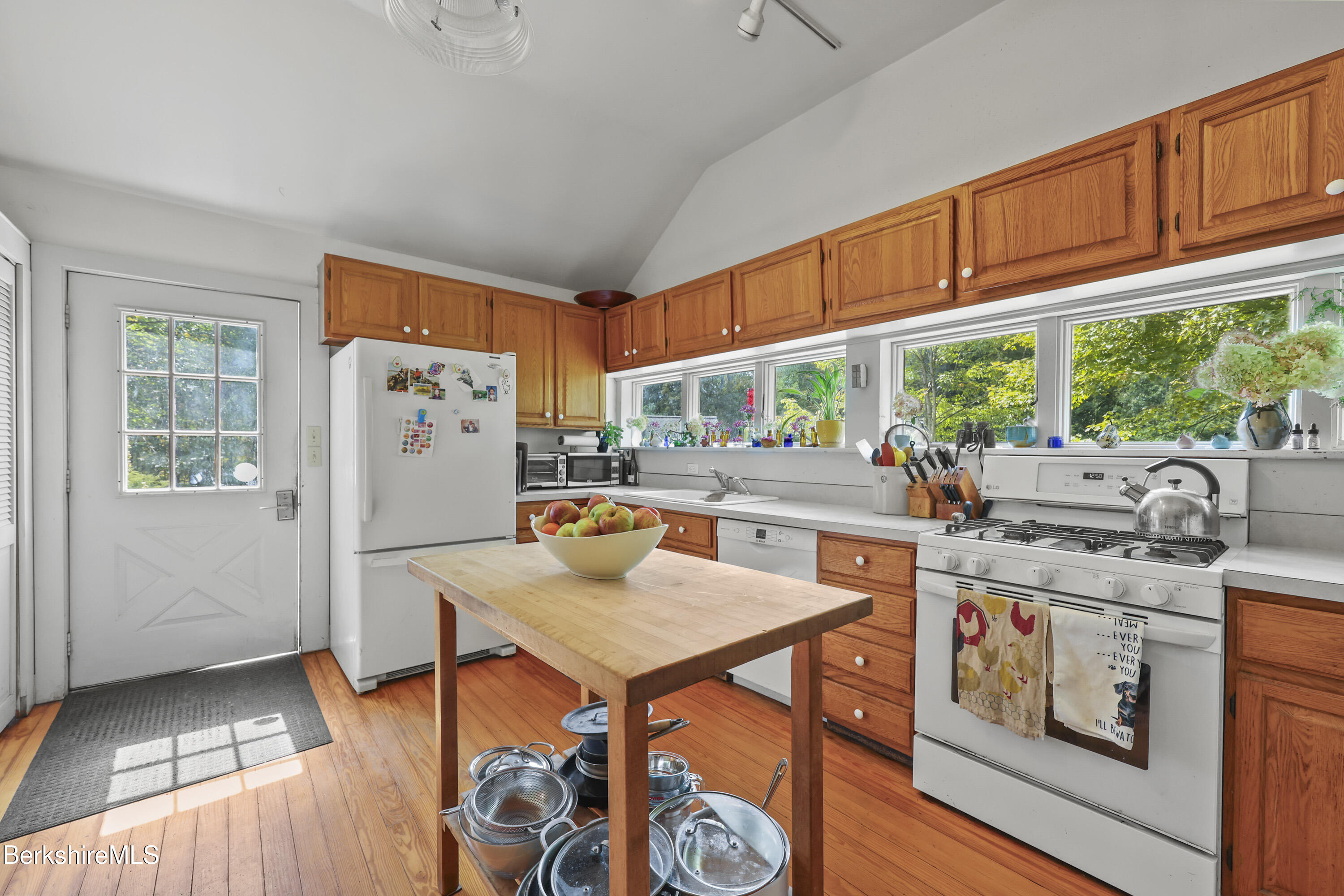 276 Great Barrington Rd