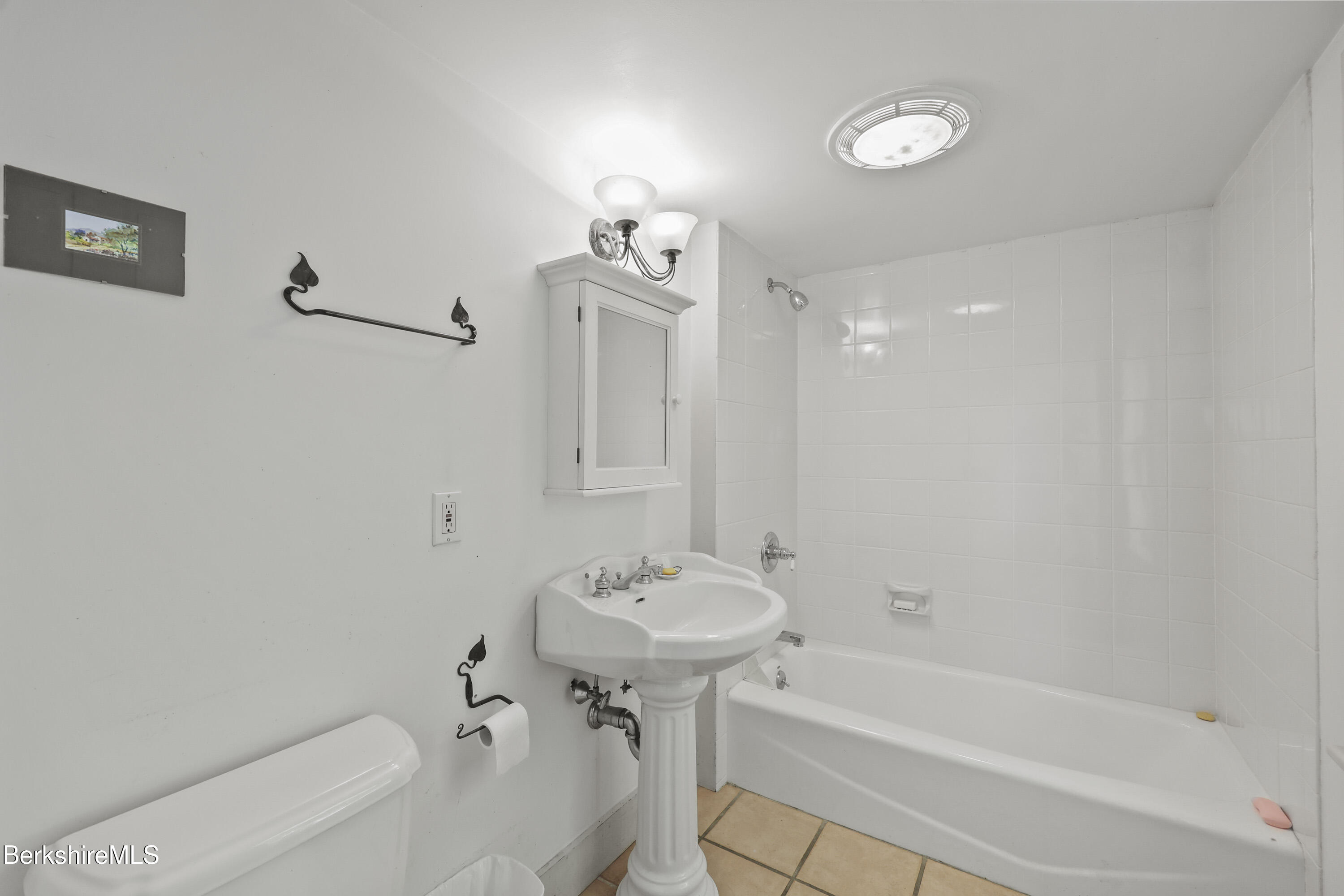 276 Great Barrington Rd