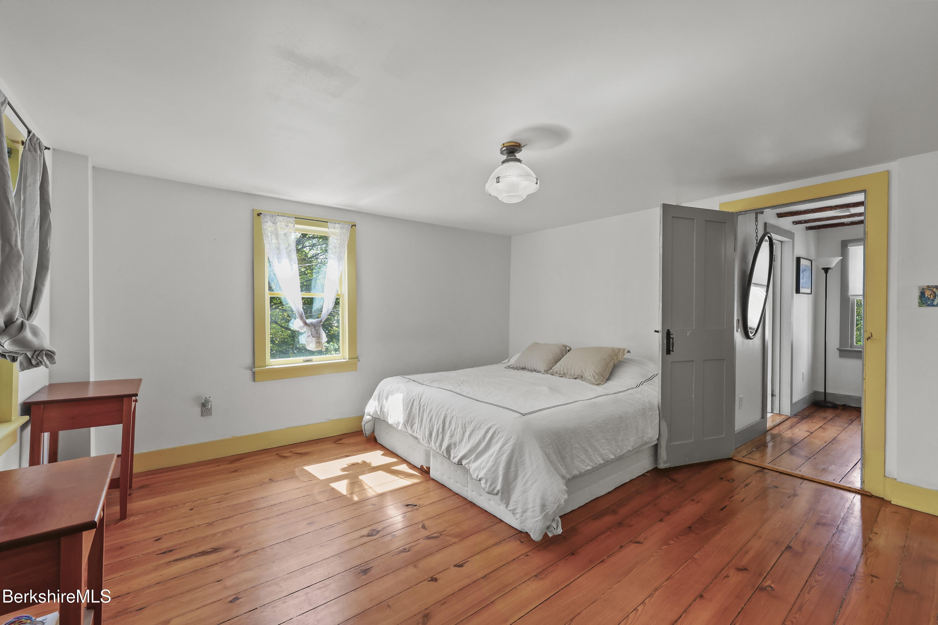 276 Great Barrington Rd